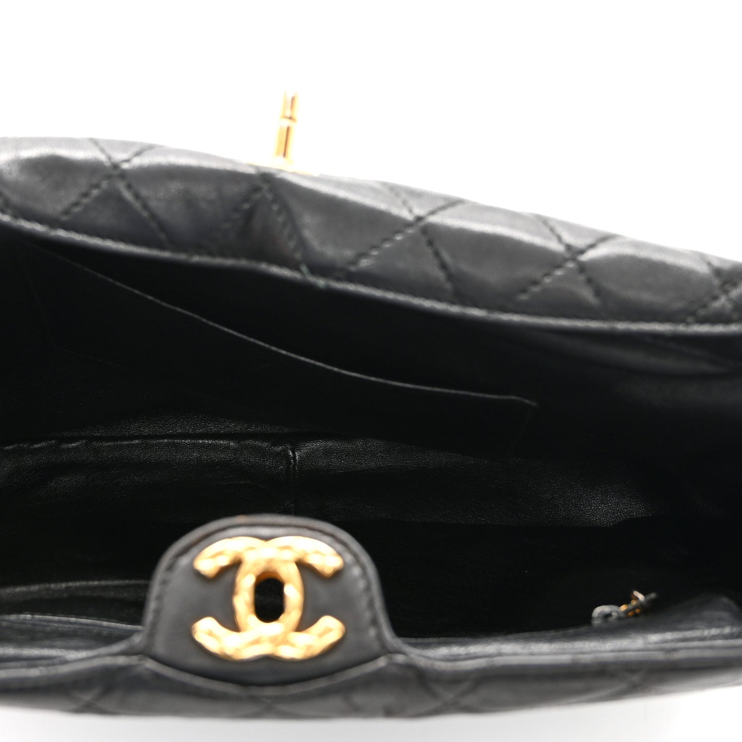 Lambskin Quilted Shoulder Bag Black