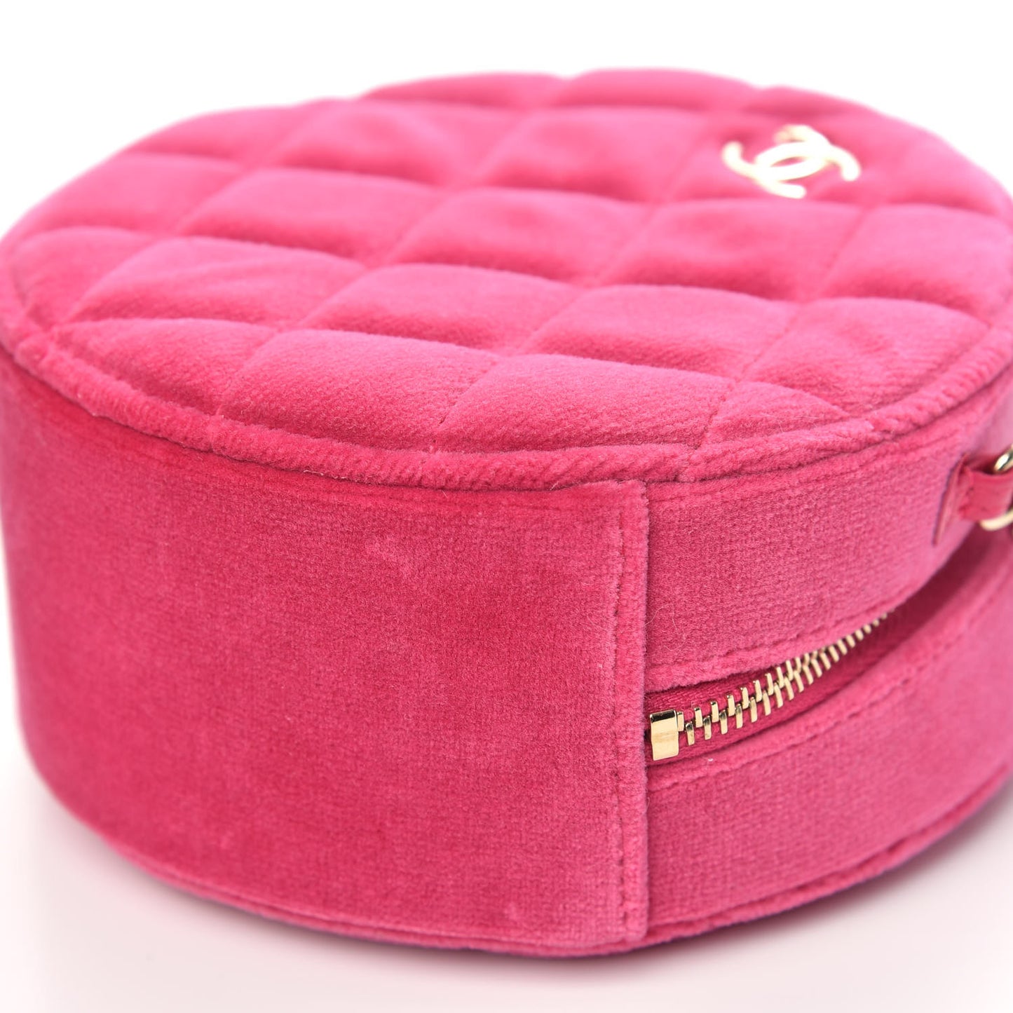 Velvet Round Quilted Pearl Crush Clutch With Chain Pink