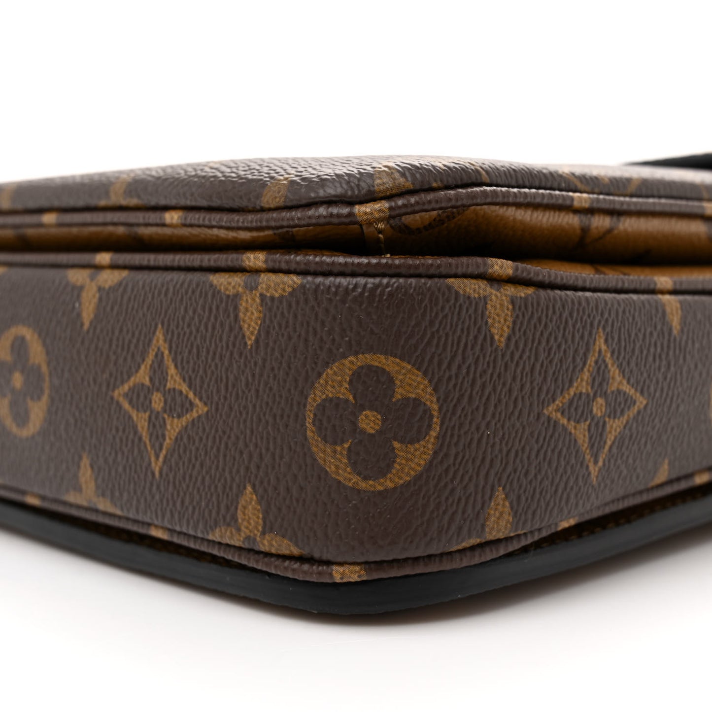 Reverse Monogram Pochette Metis