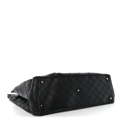 Chanel Grained Calfskin CC Pocket Tote Black 4 of 10