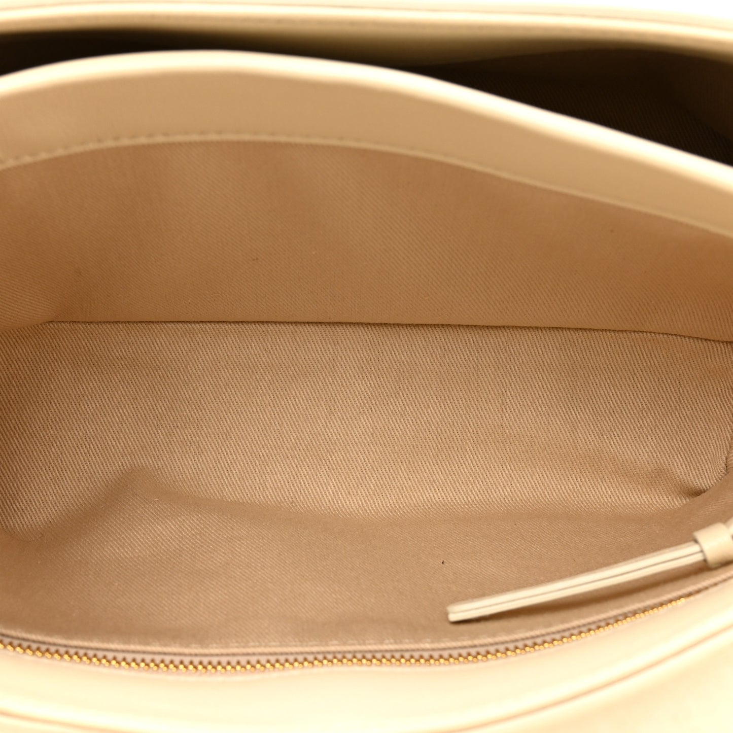 Smooth Calfskin Le Rond Carre Shoulder Bag Light Ivory