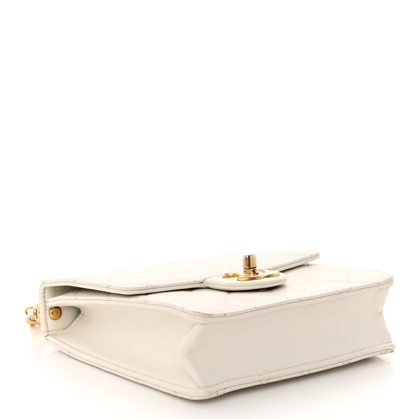 Lambskin Quilted Chic Pearls Flap White