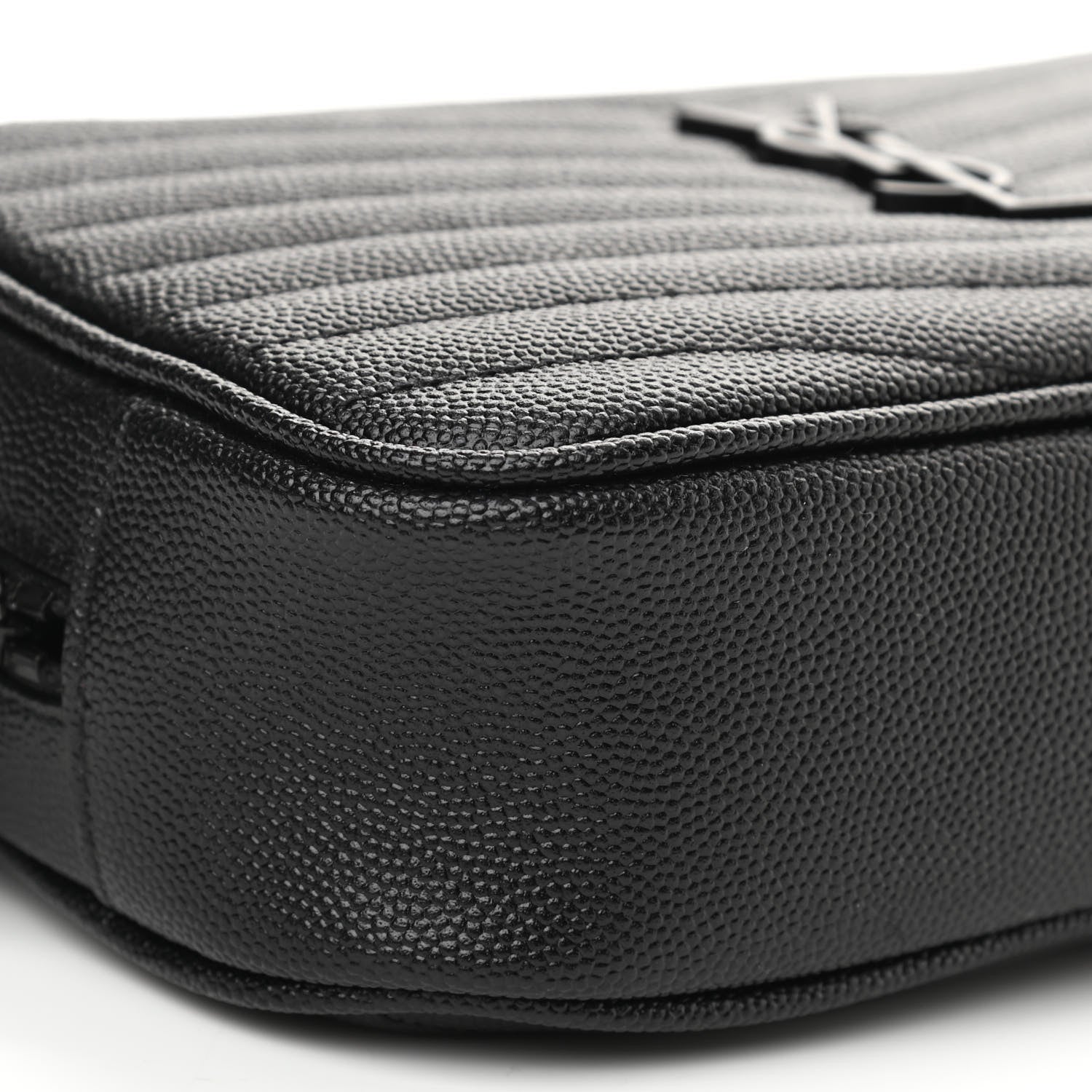 Saint Laurent Grain De Poudre Matelasse Monochrome Monogram Mini Lou Camera Bag Black 9 of 10