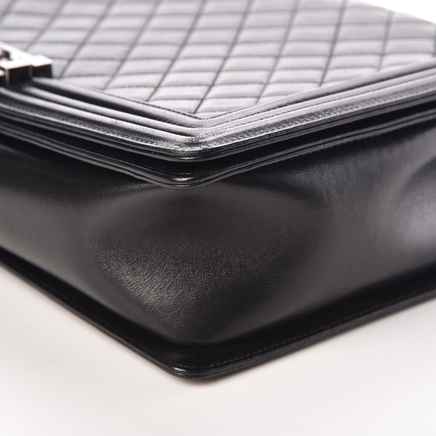 Lambskin Quilted Large Boy Flap Black