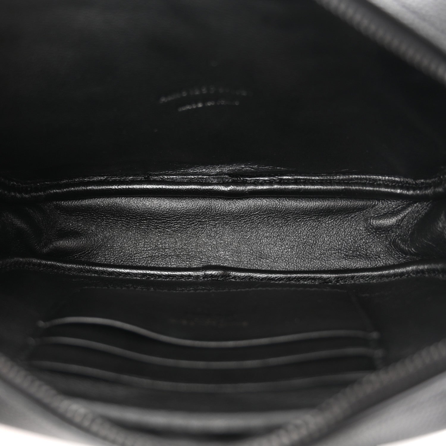 Saint Laurent Grain De Poudre Matelasse Monochrome Monogram Mini Lou Camera Bag Black 5 of 11