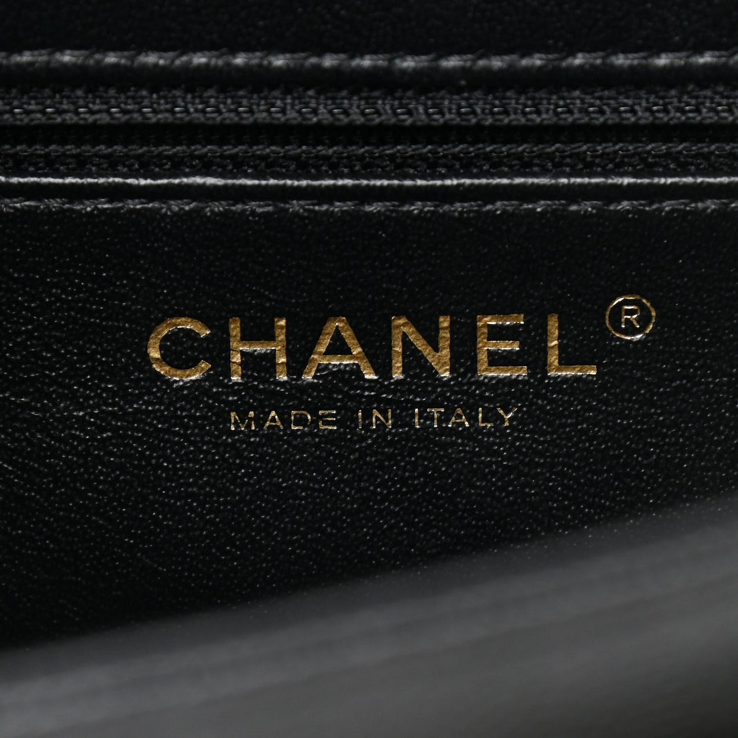 Caviar Quilted Medium Business Affinity Flap Black