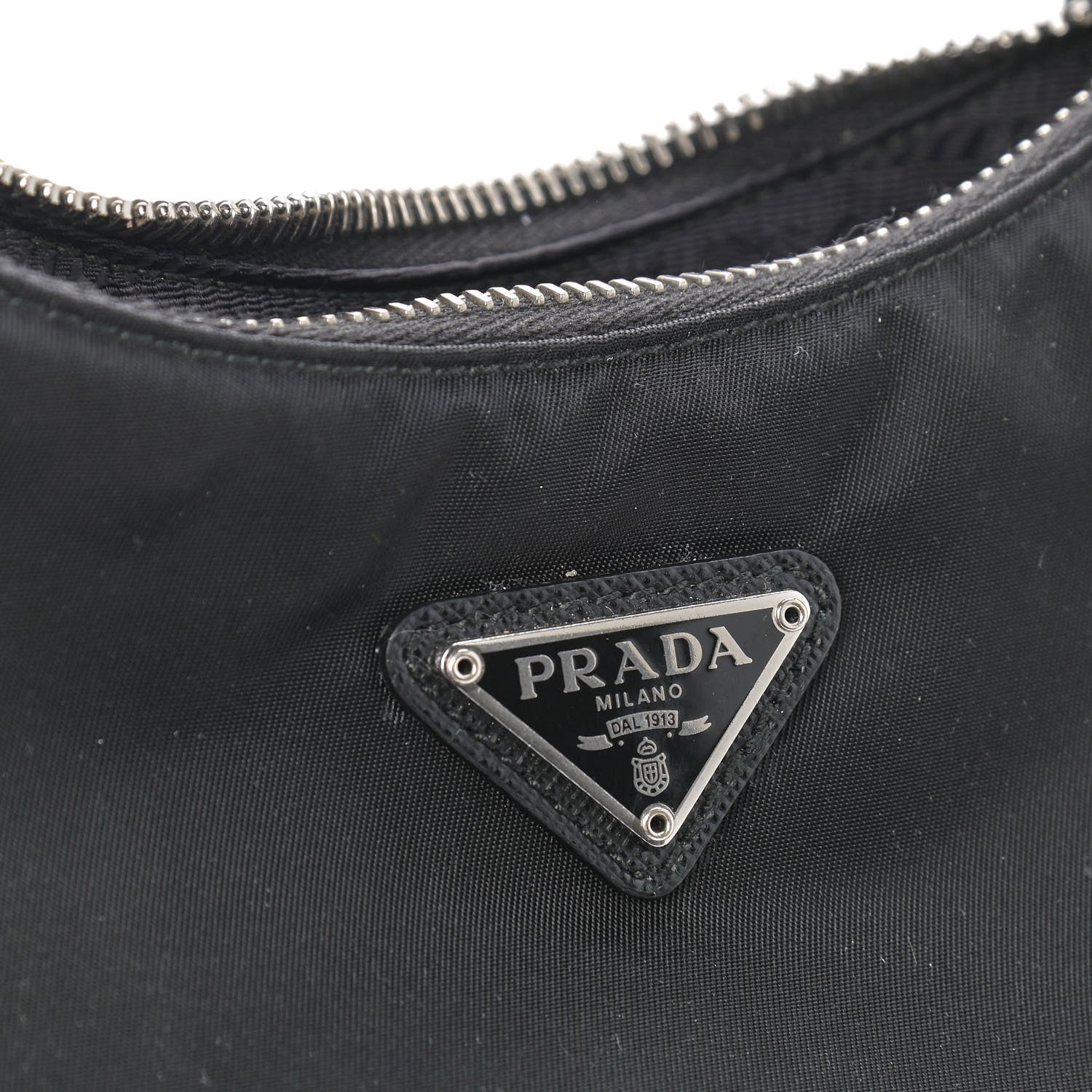 Prada Nylon Re-Edition 2005 Shoulder Bag Black 17 of 18