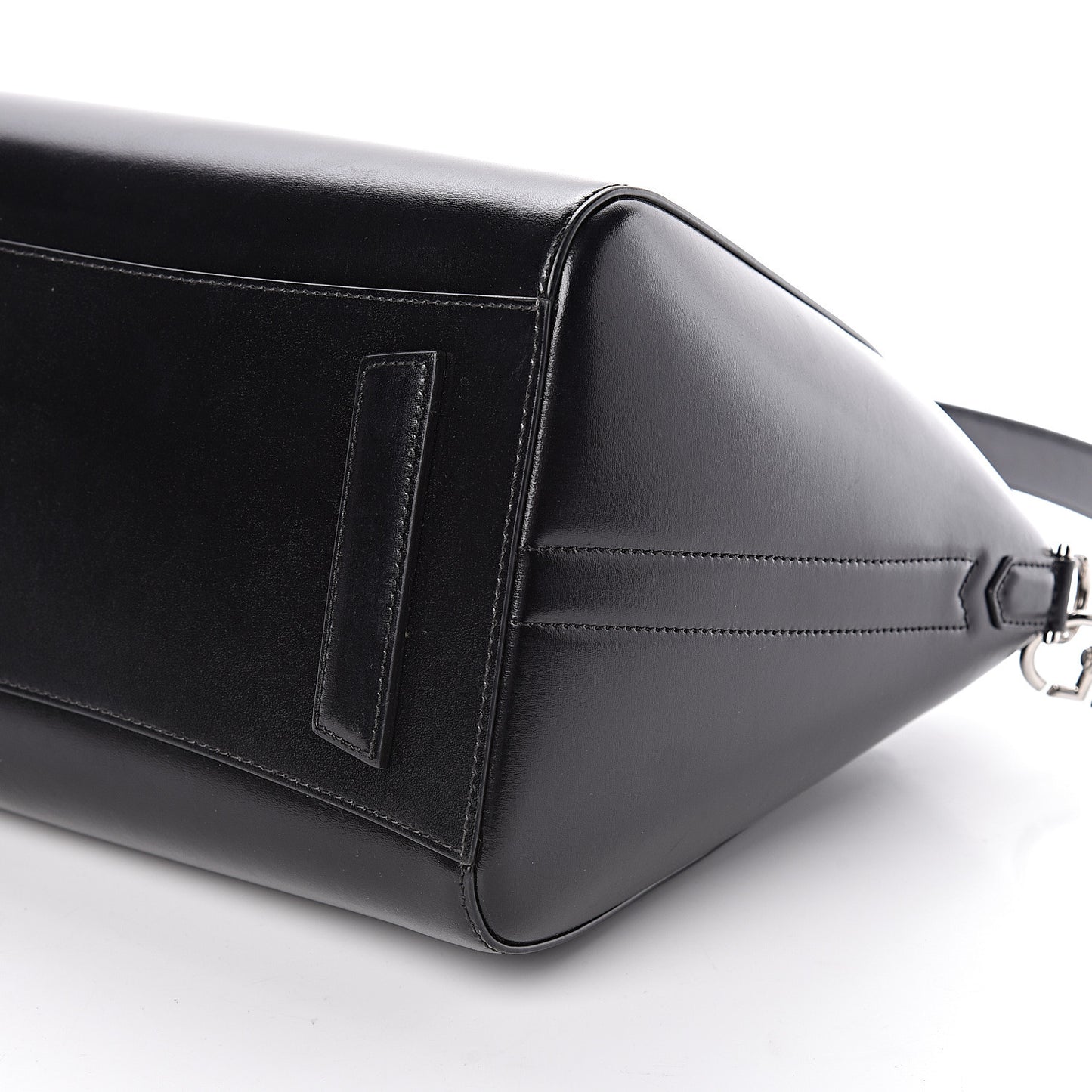 Shiny Lord Calfskin Medium Antigona Black
