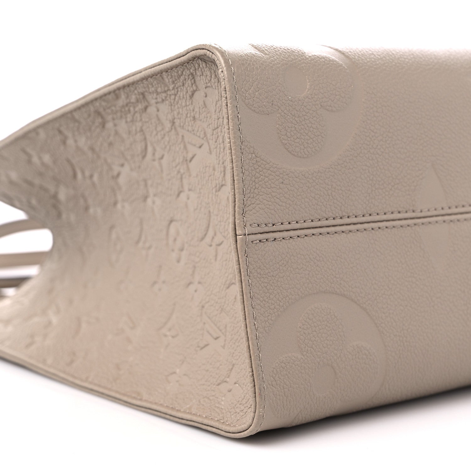 Louis Vuitton Empreinte Monogram Giant Onthego MM Tourterelle 7 of 8