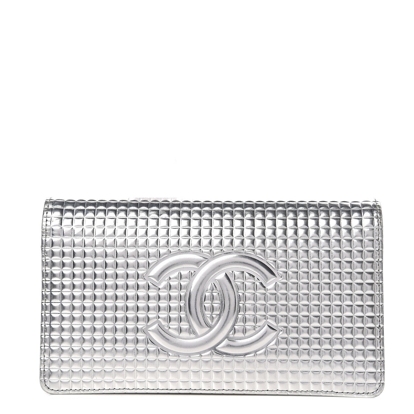 Metallic Patent Calfskin Embossed CC Yen Wallet Silver