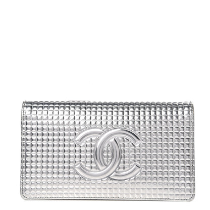 Chanel Metallic Patent Calfskin Embossed CC Yen Wallet Silver 1 of 10