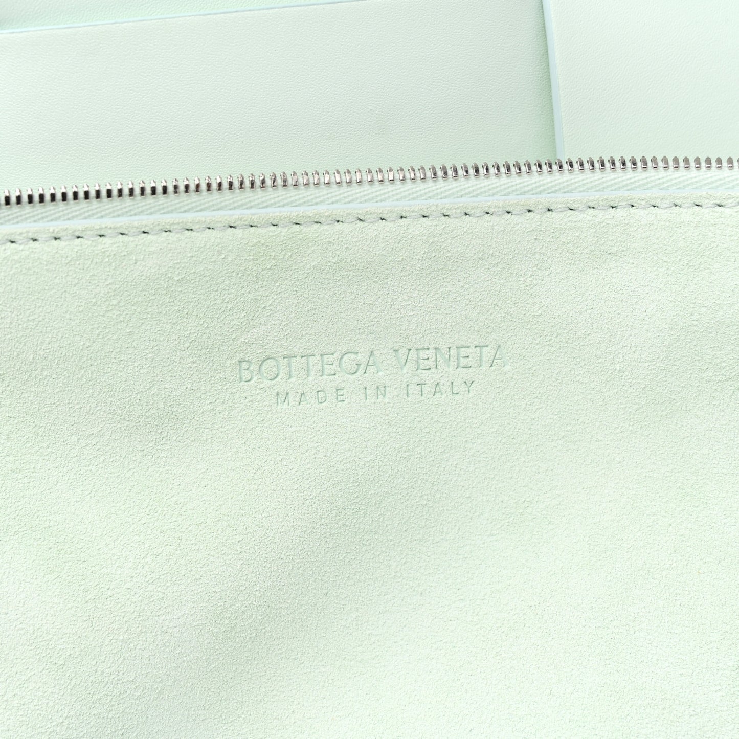 Nappa Maxi Intrecciato Mens Arco Tote Glacier