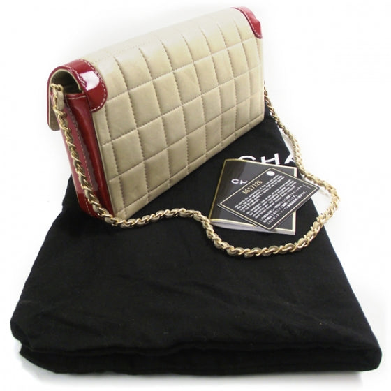 Chanel Lambskin Patent East West Flap Beige/Red 3 of 12