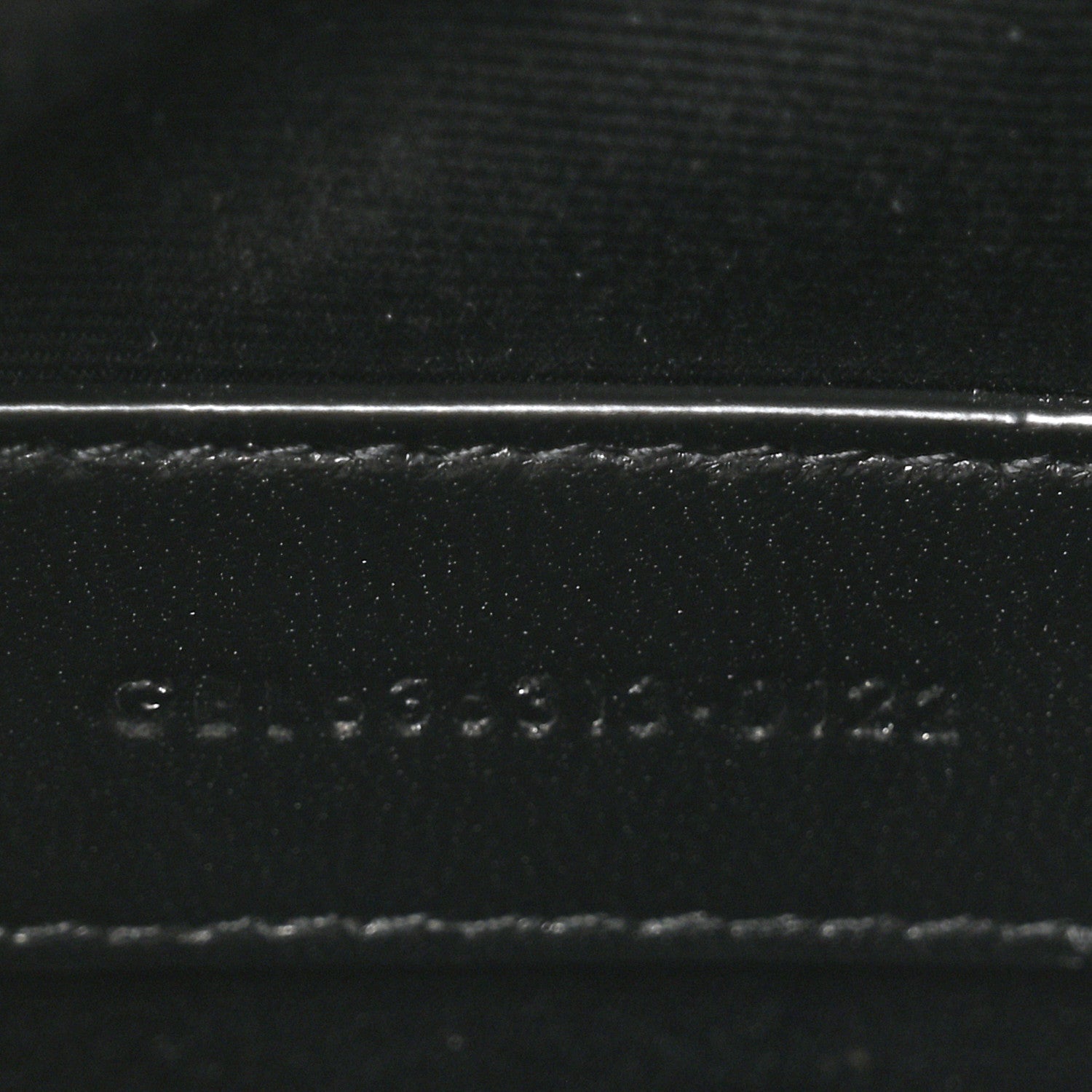 Saint Laurent Grain De Poudre Chevron Monogram Bill Pouch Crema Soft 7 of 9