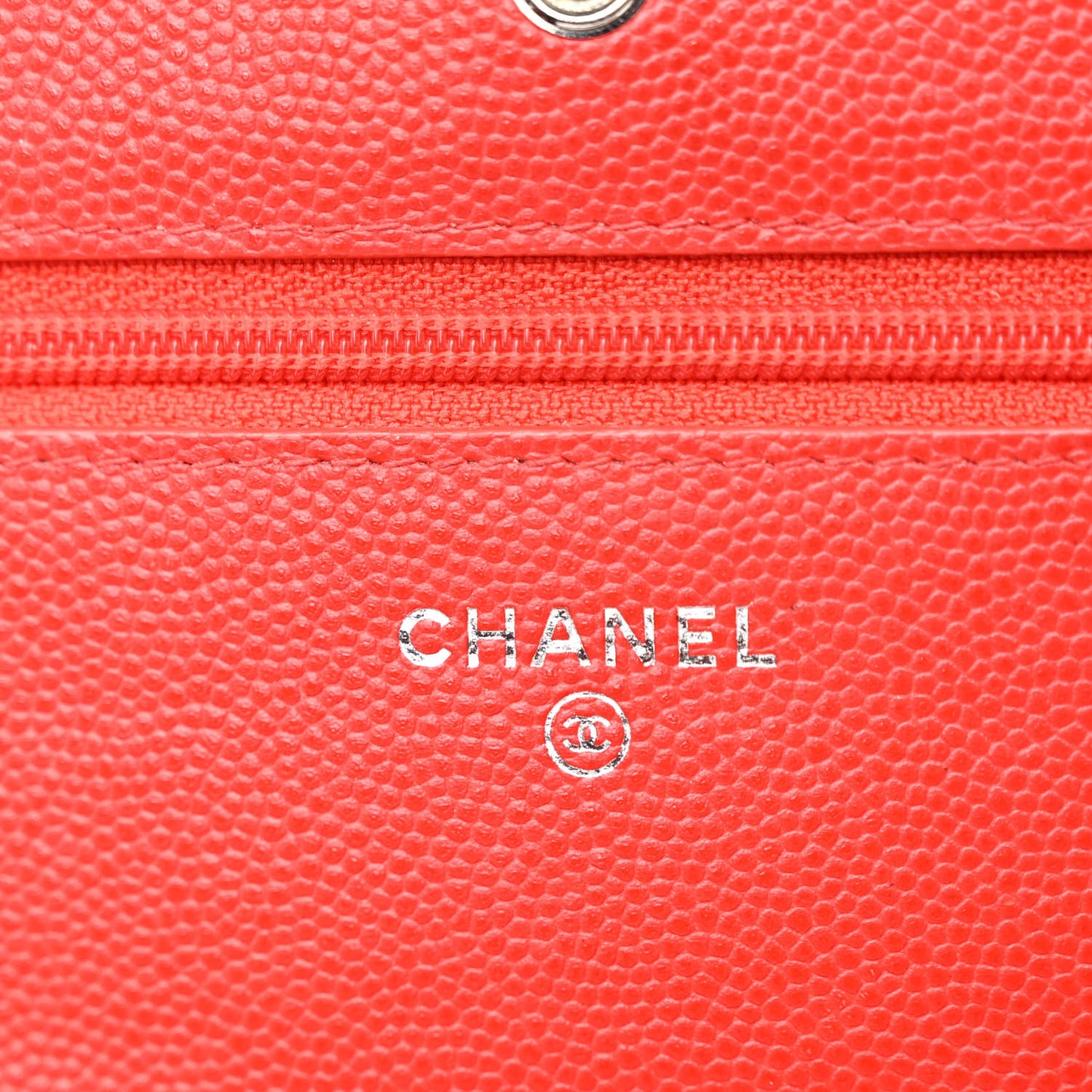 Caviar Chevron Quilted Wallet On Chain WOC Red