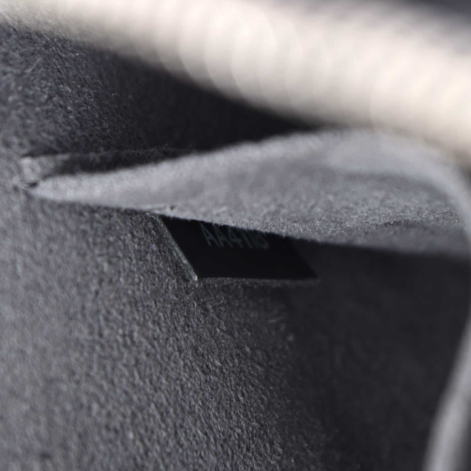 Louis Vuitton Epi Alma PM Black 7 of 10