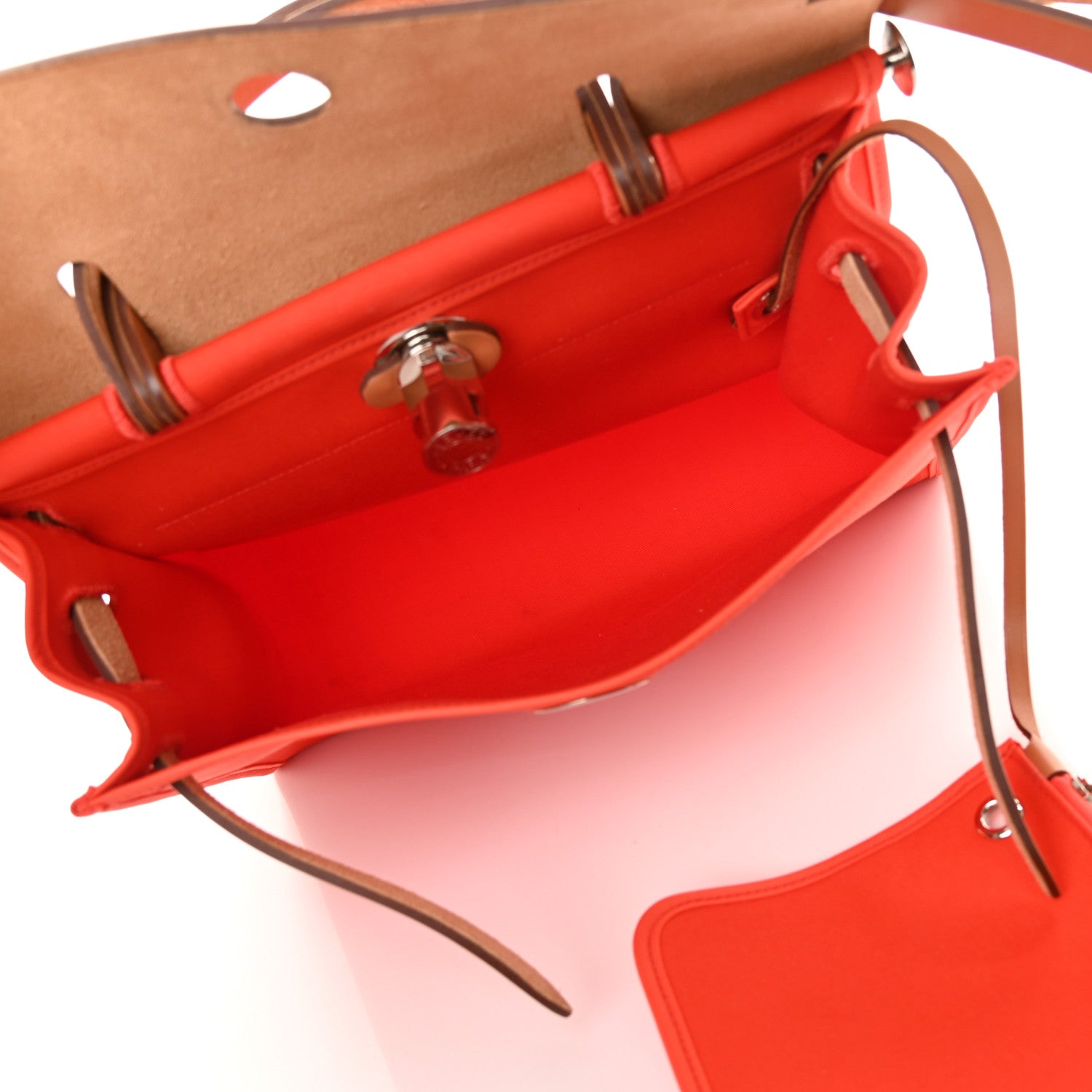 Hermes Vache Hunter Toile Militaire Herbag Zip 31 PM Bougainvillea Fauve 6 of 16