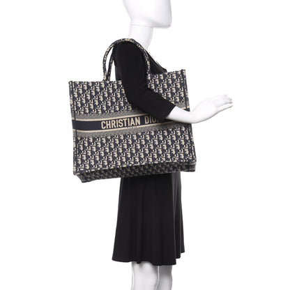 Christian Dior Oblique Book Tote Blue Multicolor 2 of 10