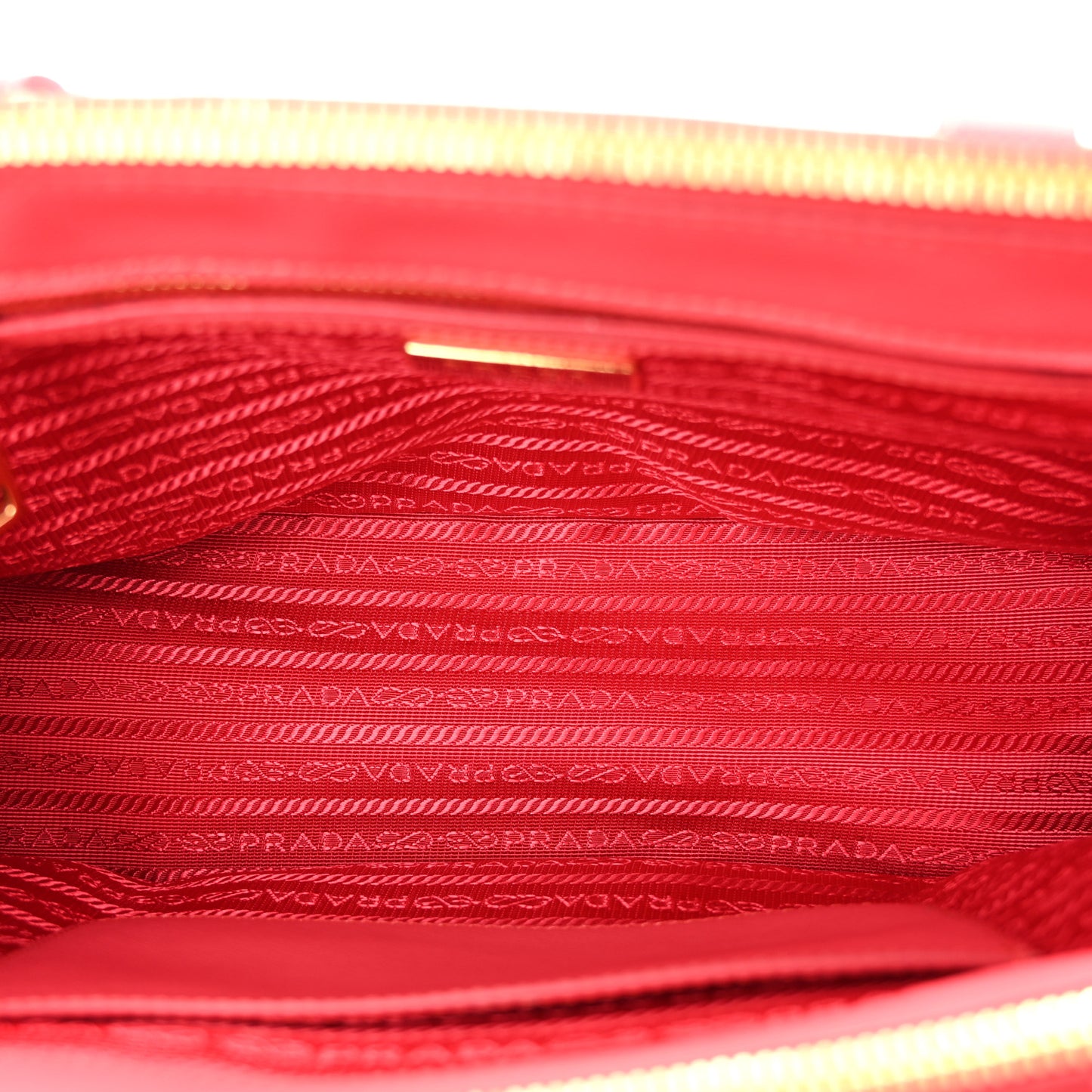 Saffiano Small Galleria Double Zip Tote Peonia