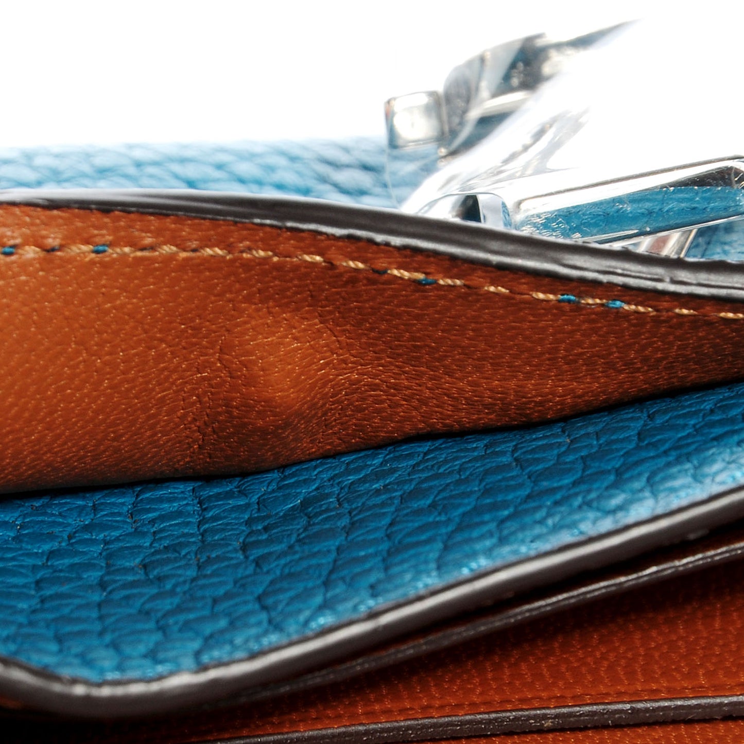 Taurillon Vivienne LV Long Wallet Bleu Canard