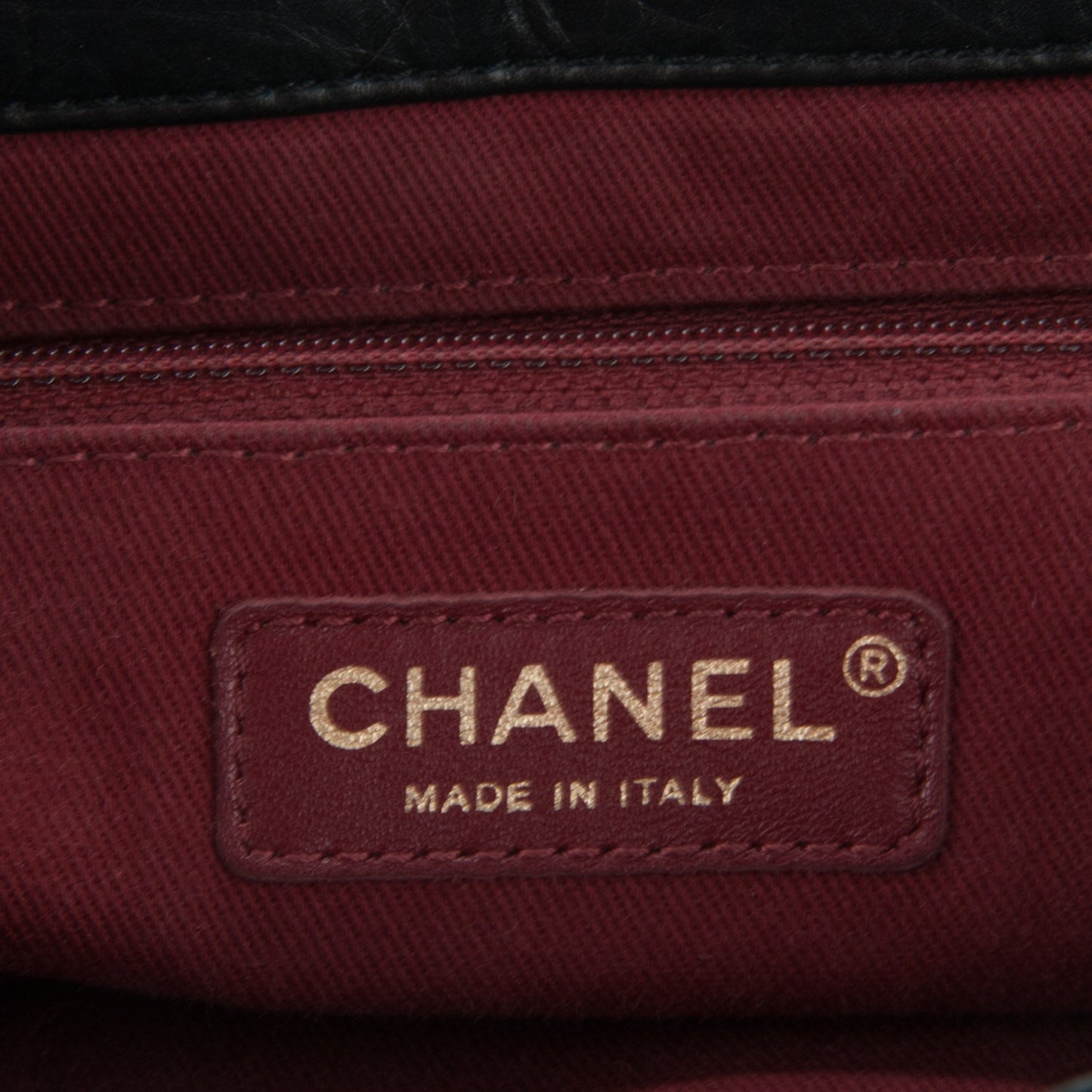 Aged Calfskin Quilted Medium Pondichery Flap Black