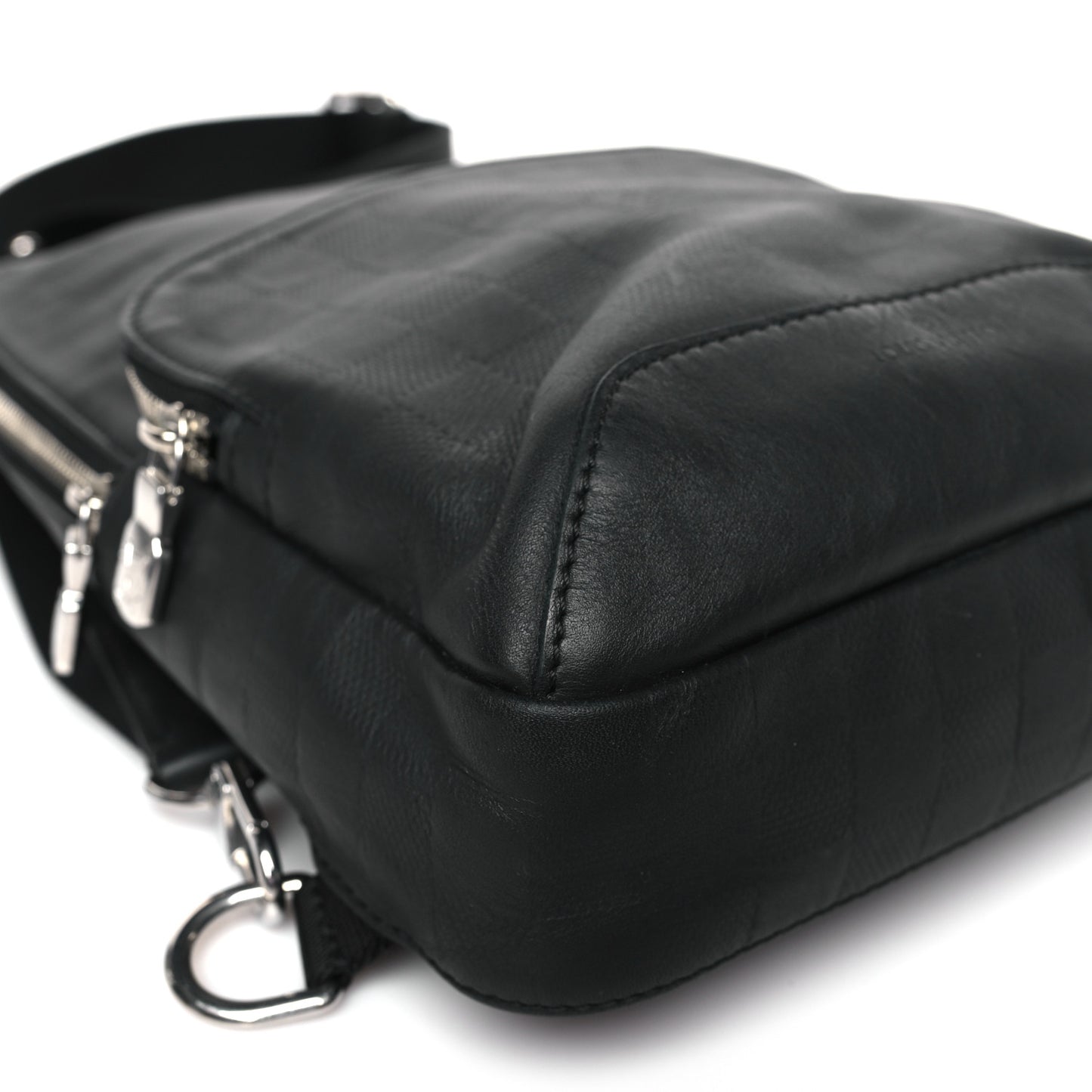 Damier Infini Avenue Sling Bag Onyx
