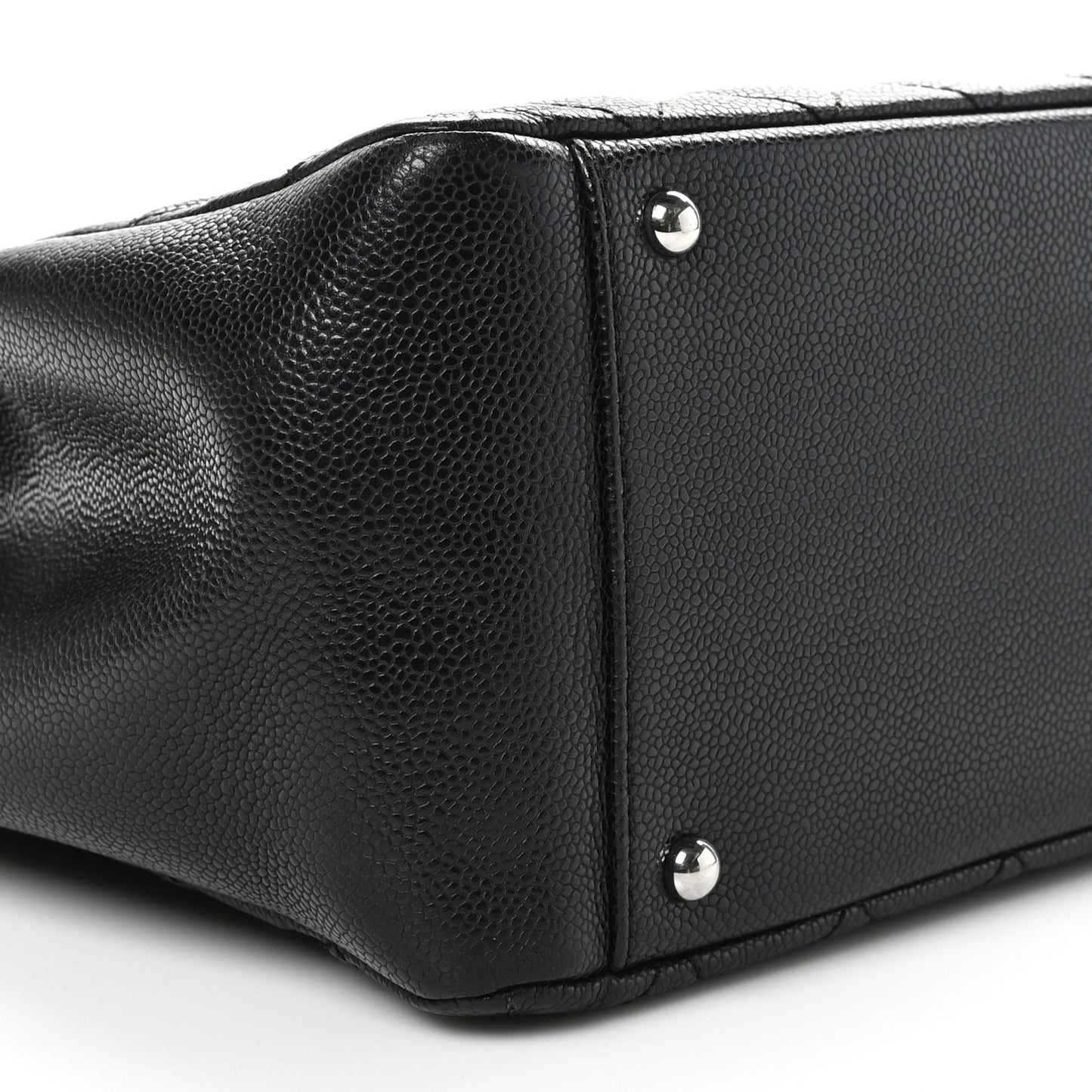 Caviar Quilted XL Grand Shopping Tote GST Black