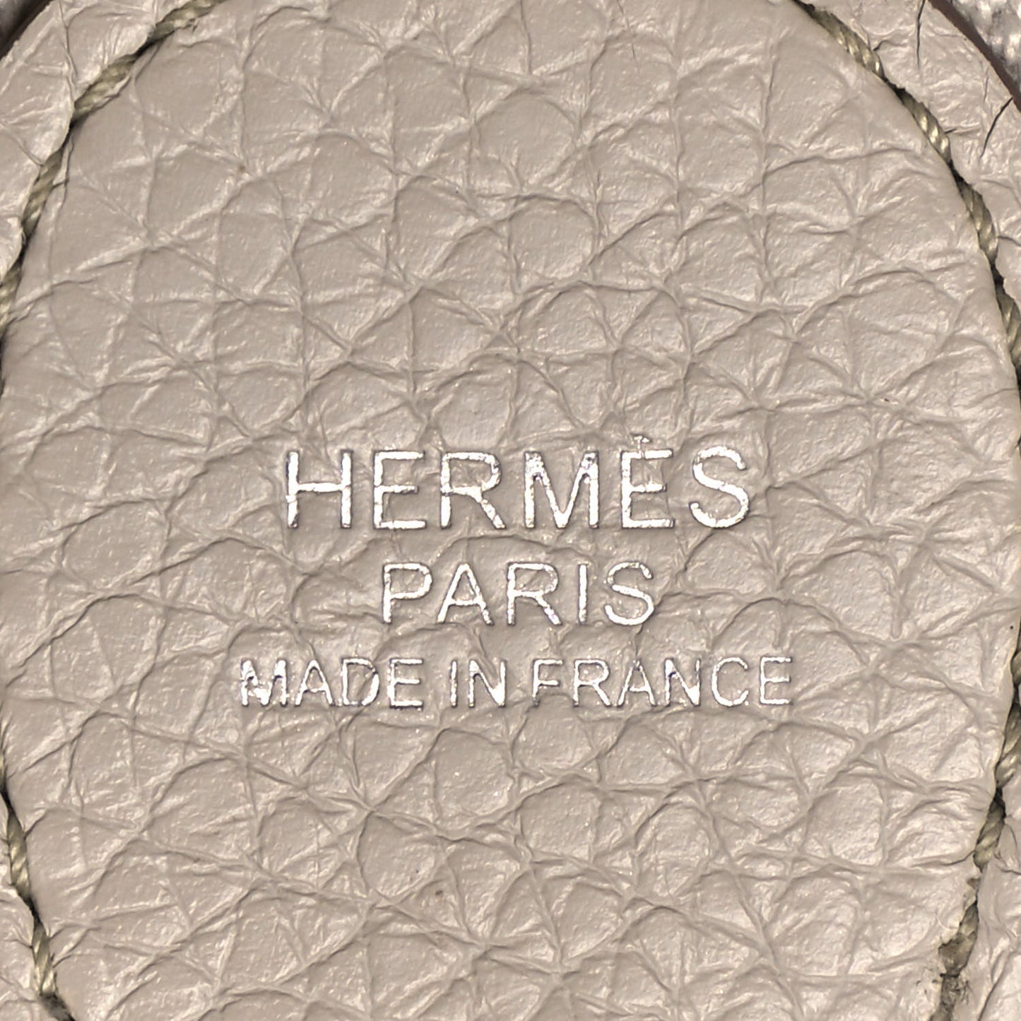 Taurillon Clemence Evelyne III PM Beton
