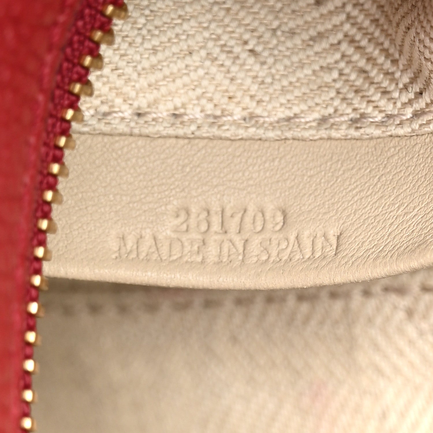 Loewe Grained Calfskin Small Puzzle Bag Rouge 7 of 18