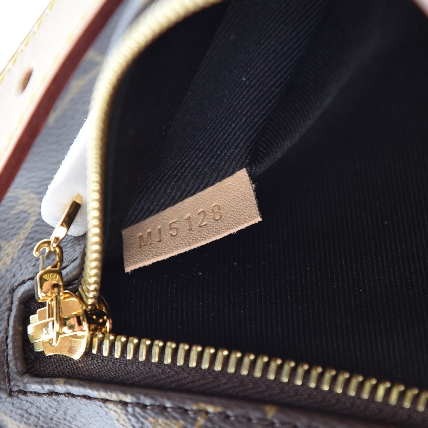 Louis Vuitton Monogram Bumbag 7 of 8