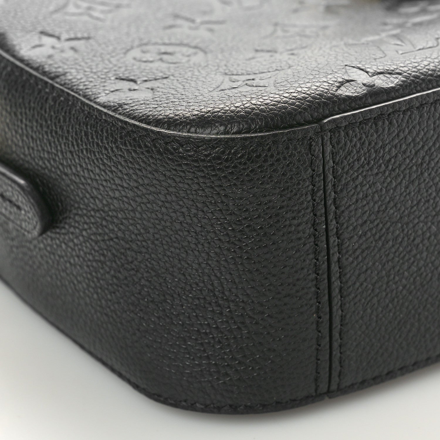 Louis Vuitton Empreinte Saintonge Black 8 of 9