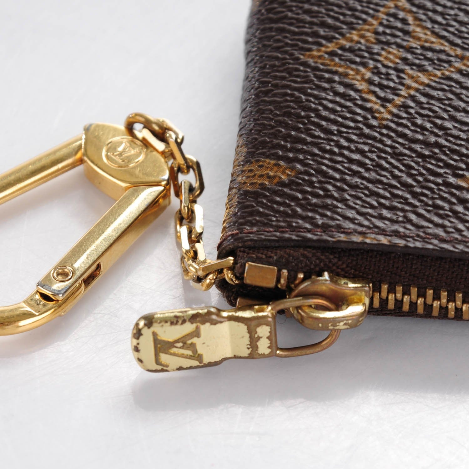 Louis Vuitton Monogram Key Pouch 8 of 8