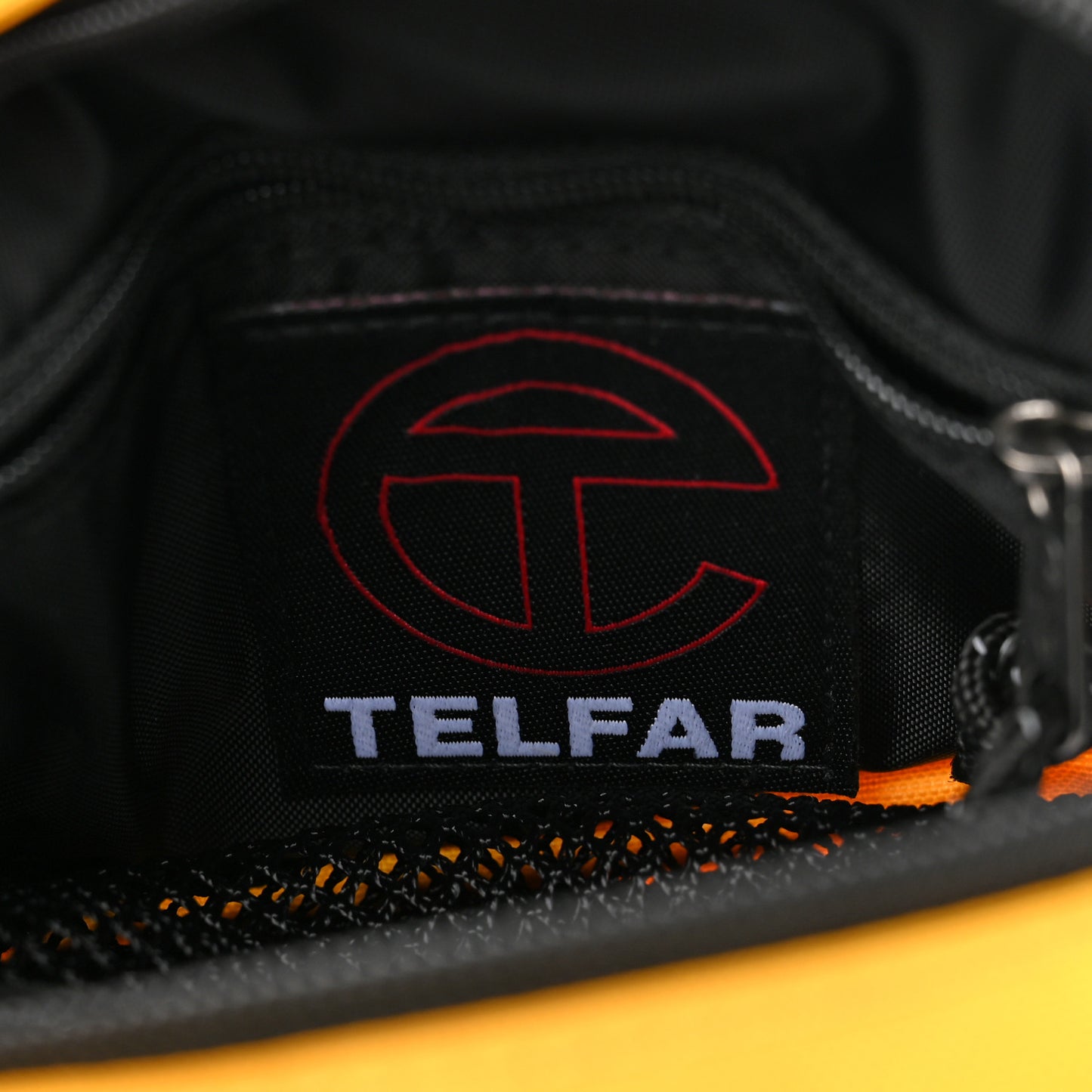 x EASTPAK Tactical Nylon Circle Bag Yellow