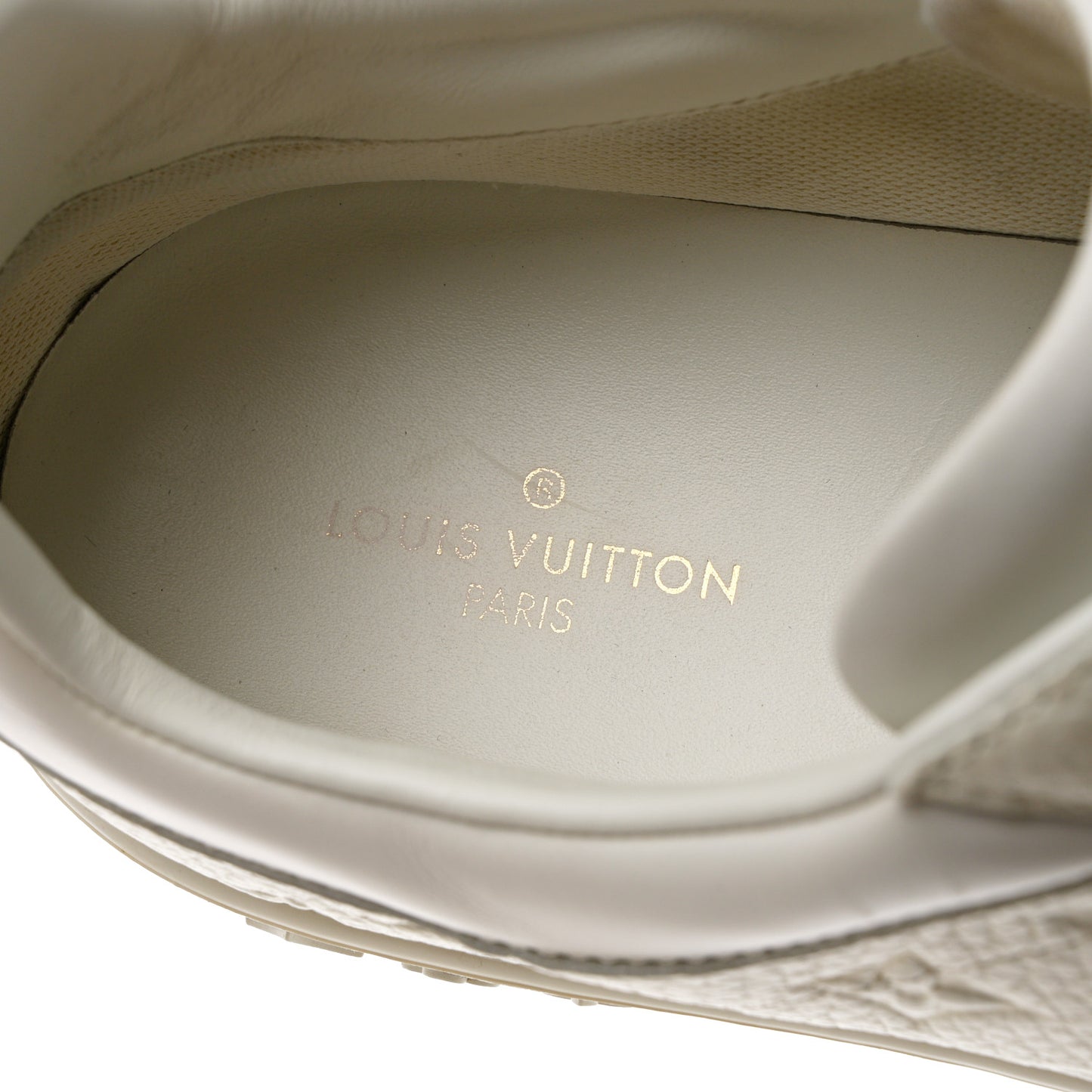 Grained Calfskin Embossed Monogram Mens Luxembourg Sneakers 10.5 White