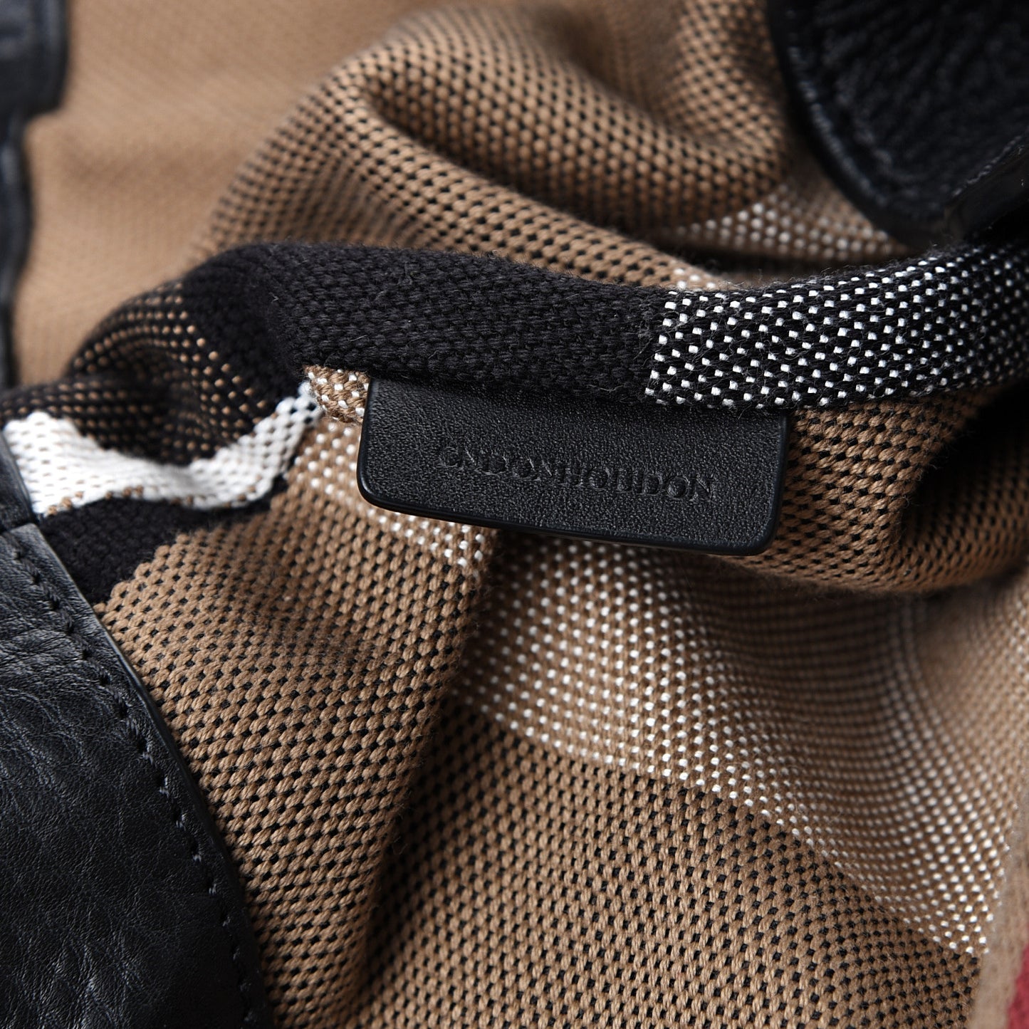 Grainy Calfskin House Check Medium Maidstone Black