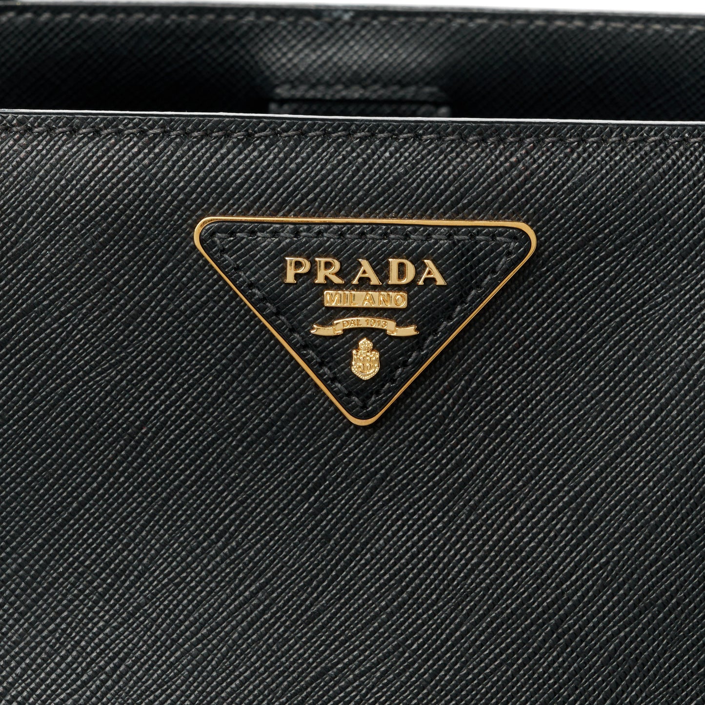 Saffiano Lux Medium Tote Black