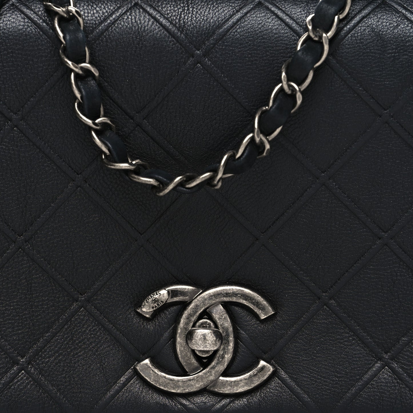 Calfskin Diamond Embossed New Chic Flap Black