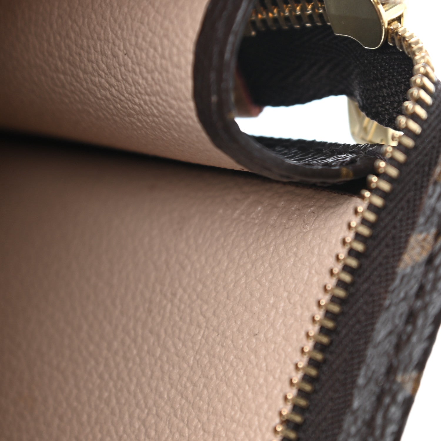 Louis Vuitton Monogram Toiletry Pouch 26 7 of 7