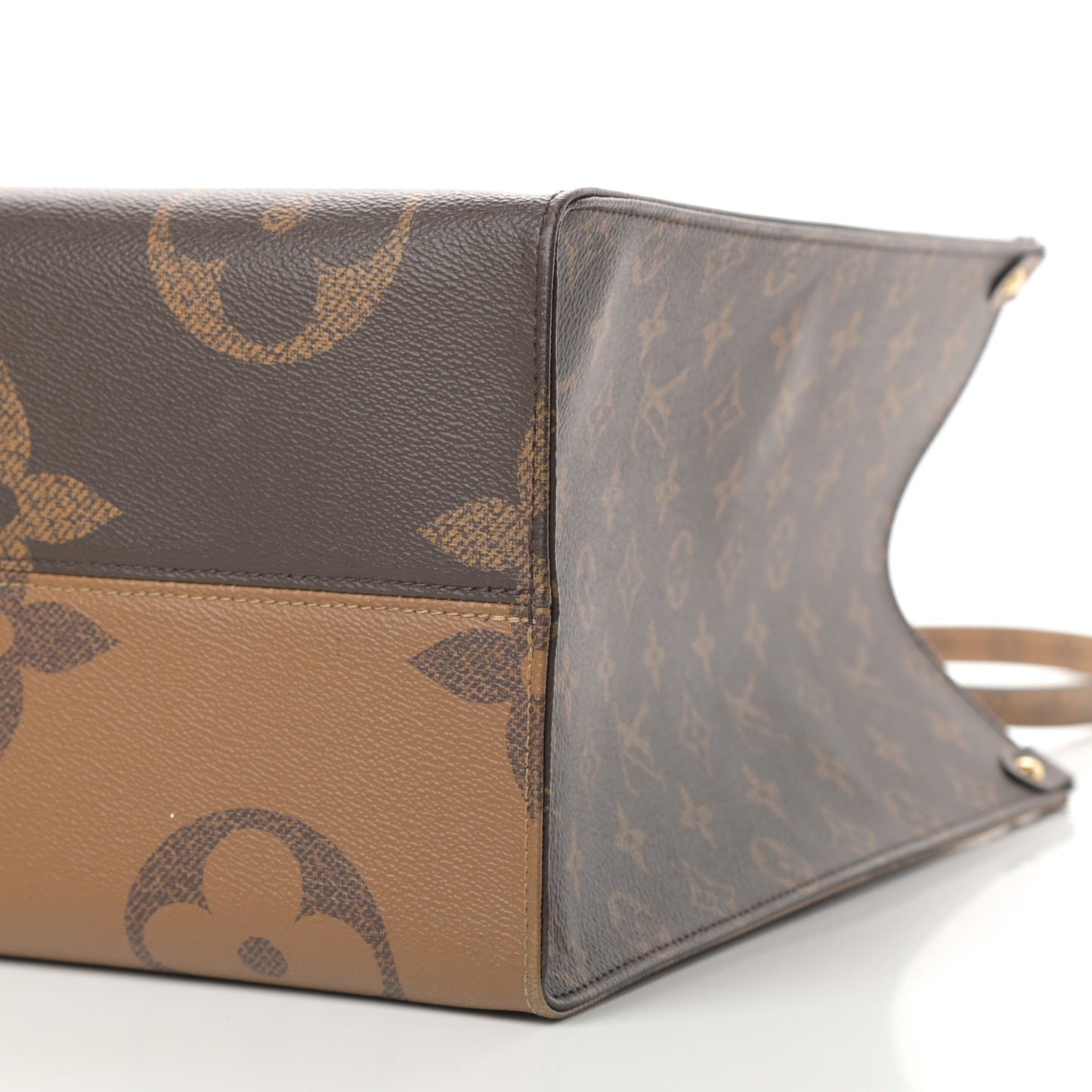 Reverse Monogram Giant Onthego GM