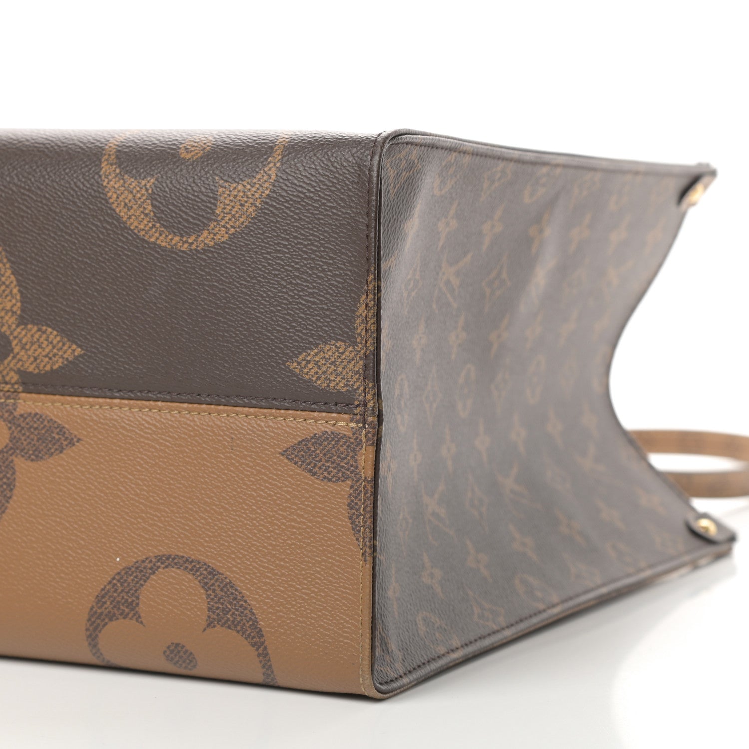 Louis Vuitton Reverse Monogram Giant Onthego GM 7 of 16