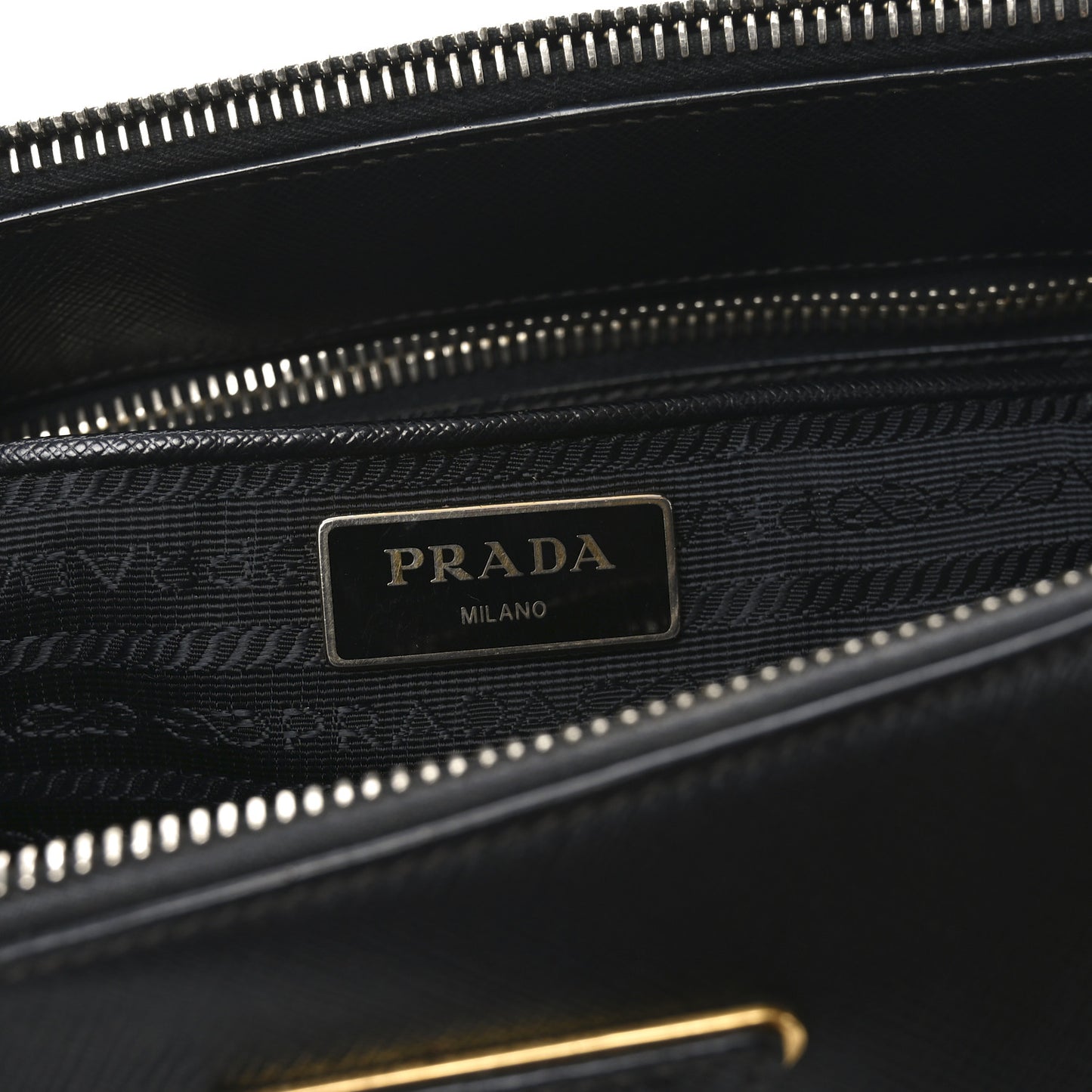 Saffiano Medium Galleria Double Zip Tote Black