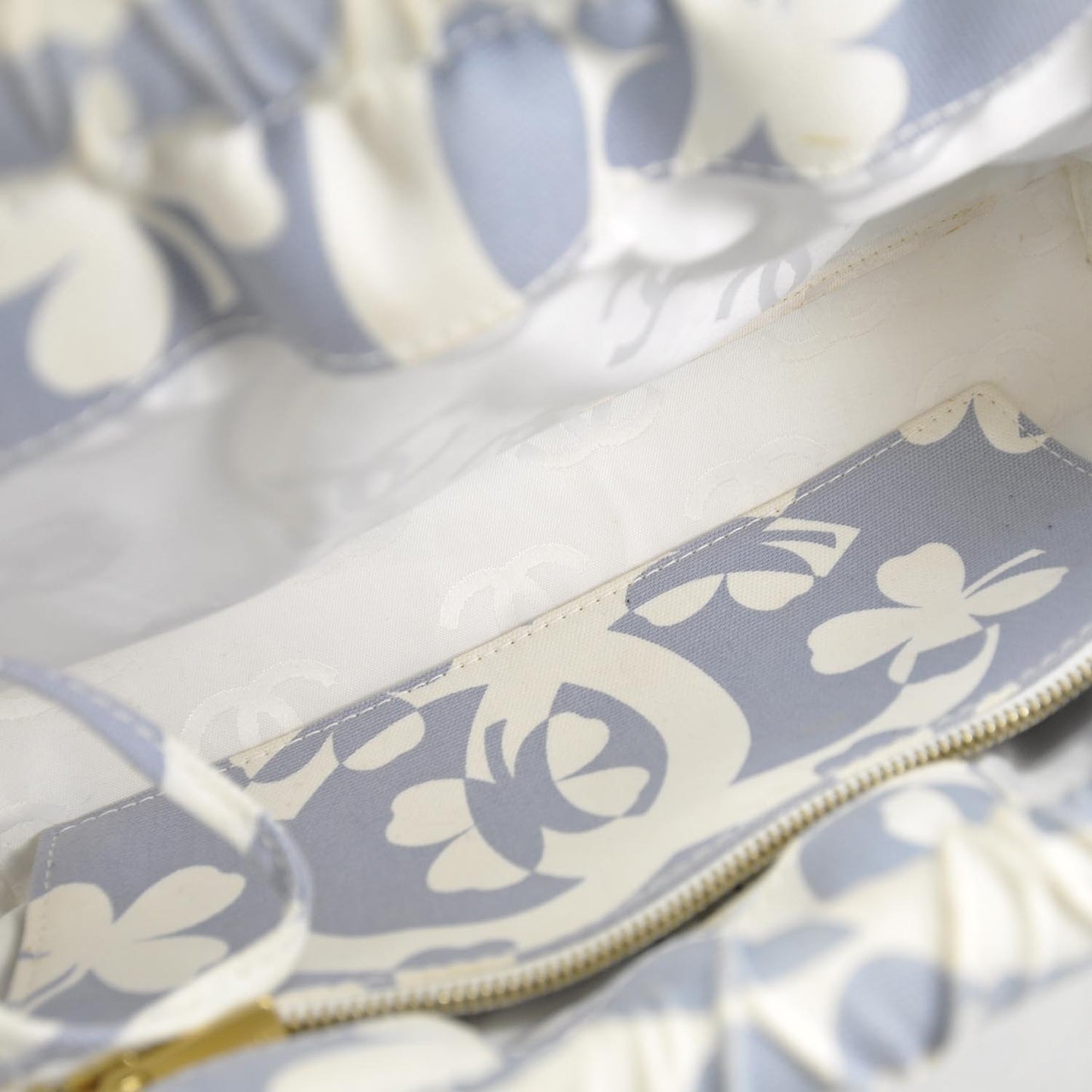 Canvas CC Clover Print Bag Blue
