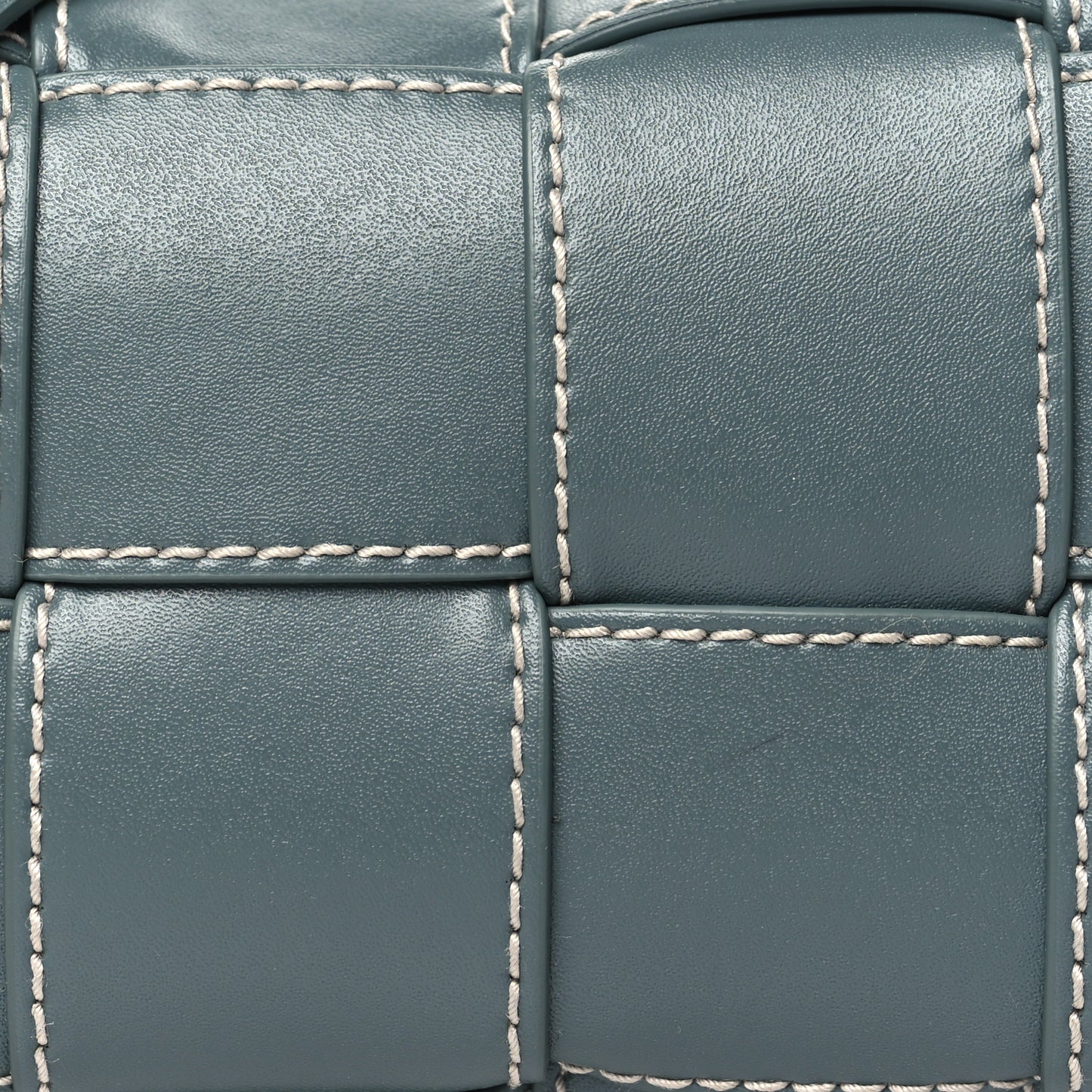 Lambskin Maxi Intrecciato Edge Stitch Cassette Shoulder Bag Thunder