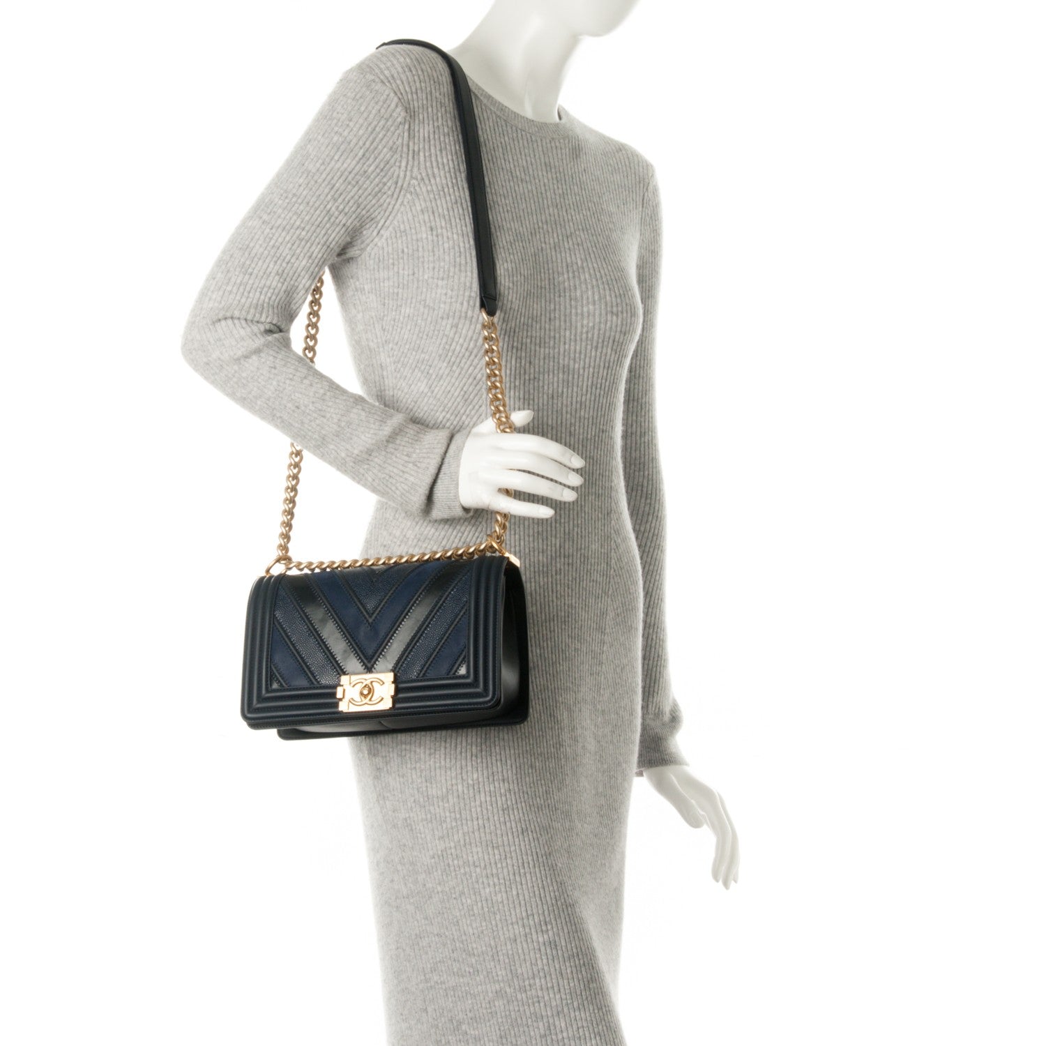 Chanel Caviar Suede Calfskin Chevron Medium Boy Flap Navy 2 of 8