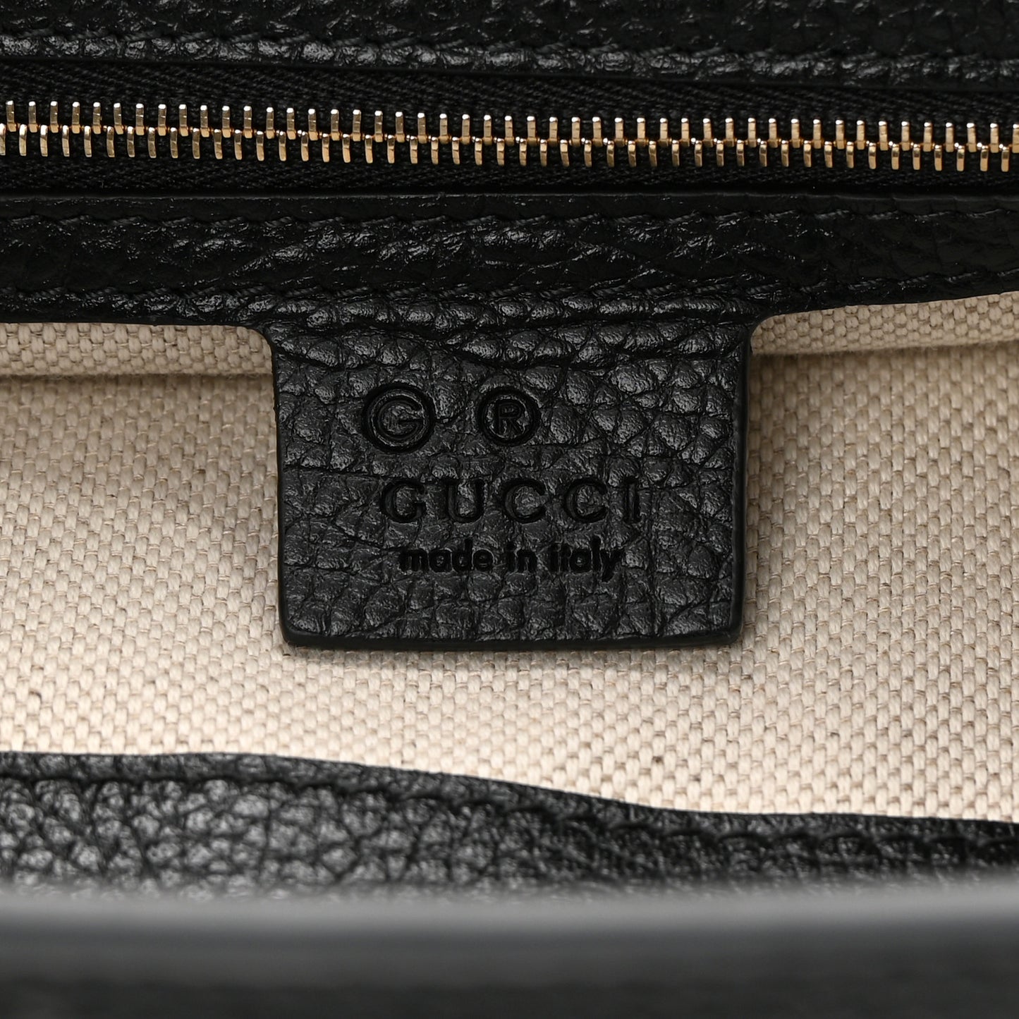 Pebbled Calfskin Large Soho Hobo Black