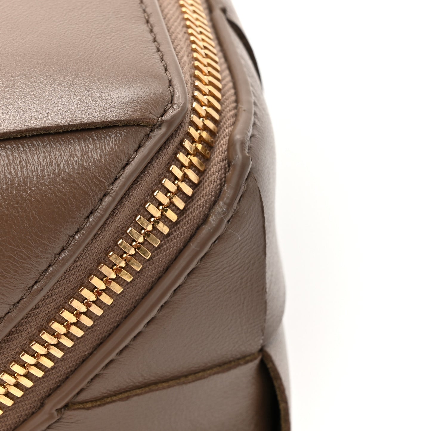 Nappa Maxi Intrecciato Beauty Case Taupe Grey