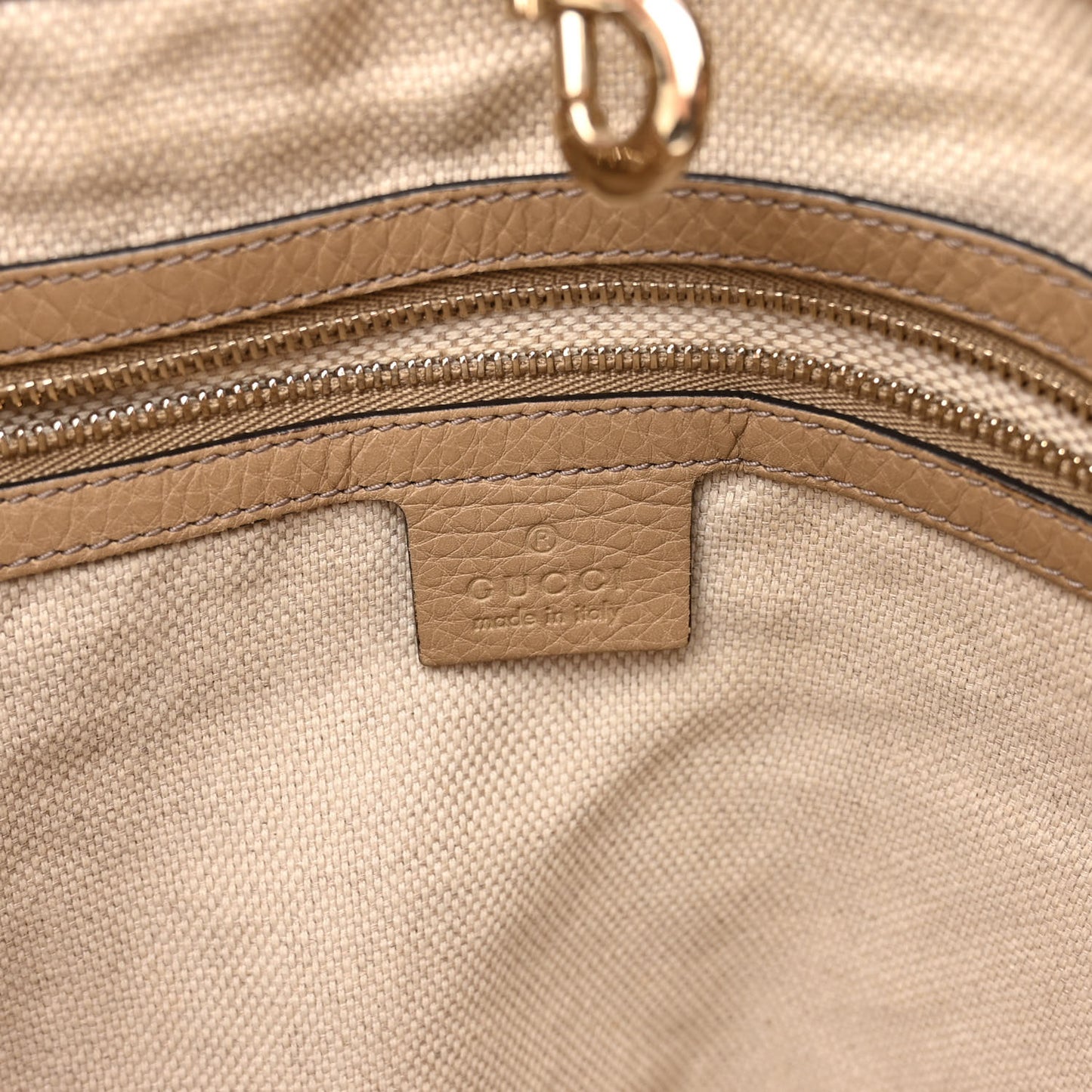 Pebbled Calfskin Large Soho Chain Shoulder Bag Camelia
