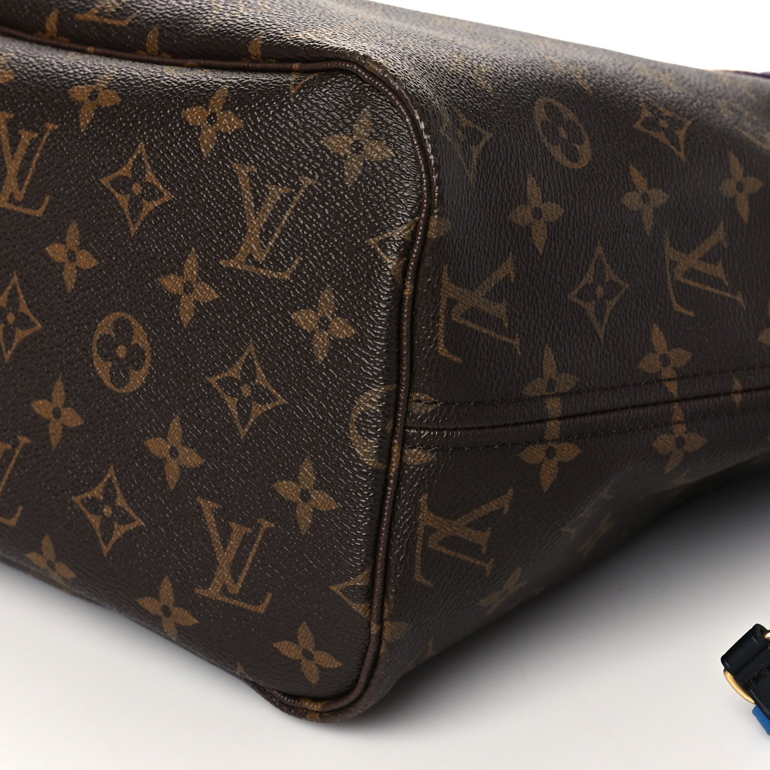 Louis Vuitton Monogram Totem Neverfull MM Magenta 9 of 9
