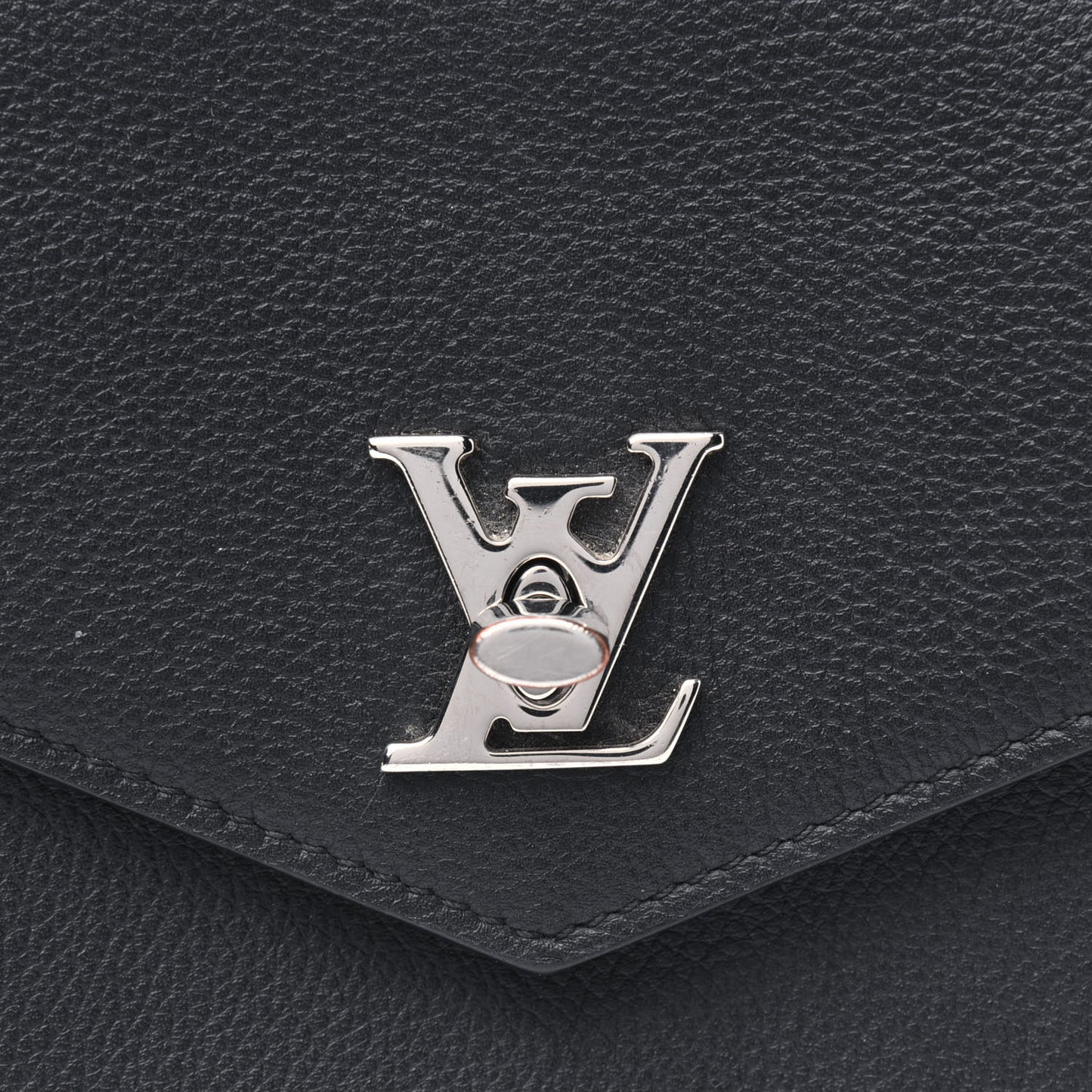 Soft Calfskin My Lockme Chain Pochette Black