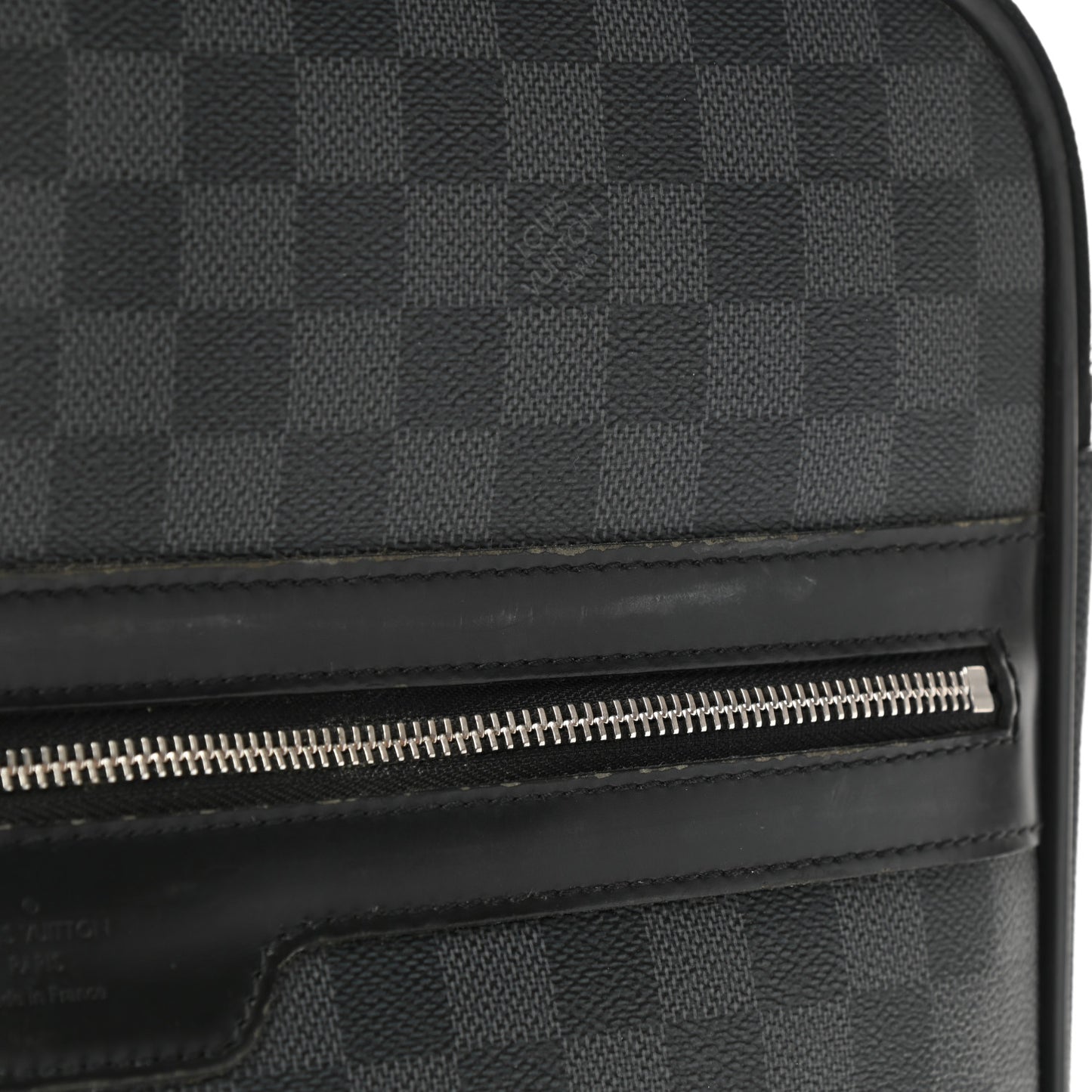 Damier Graphite Pegase 45
